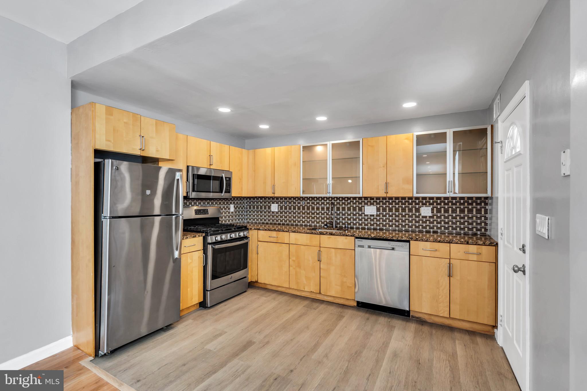 EAST PASSYUNK CROSSING - Residential