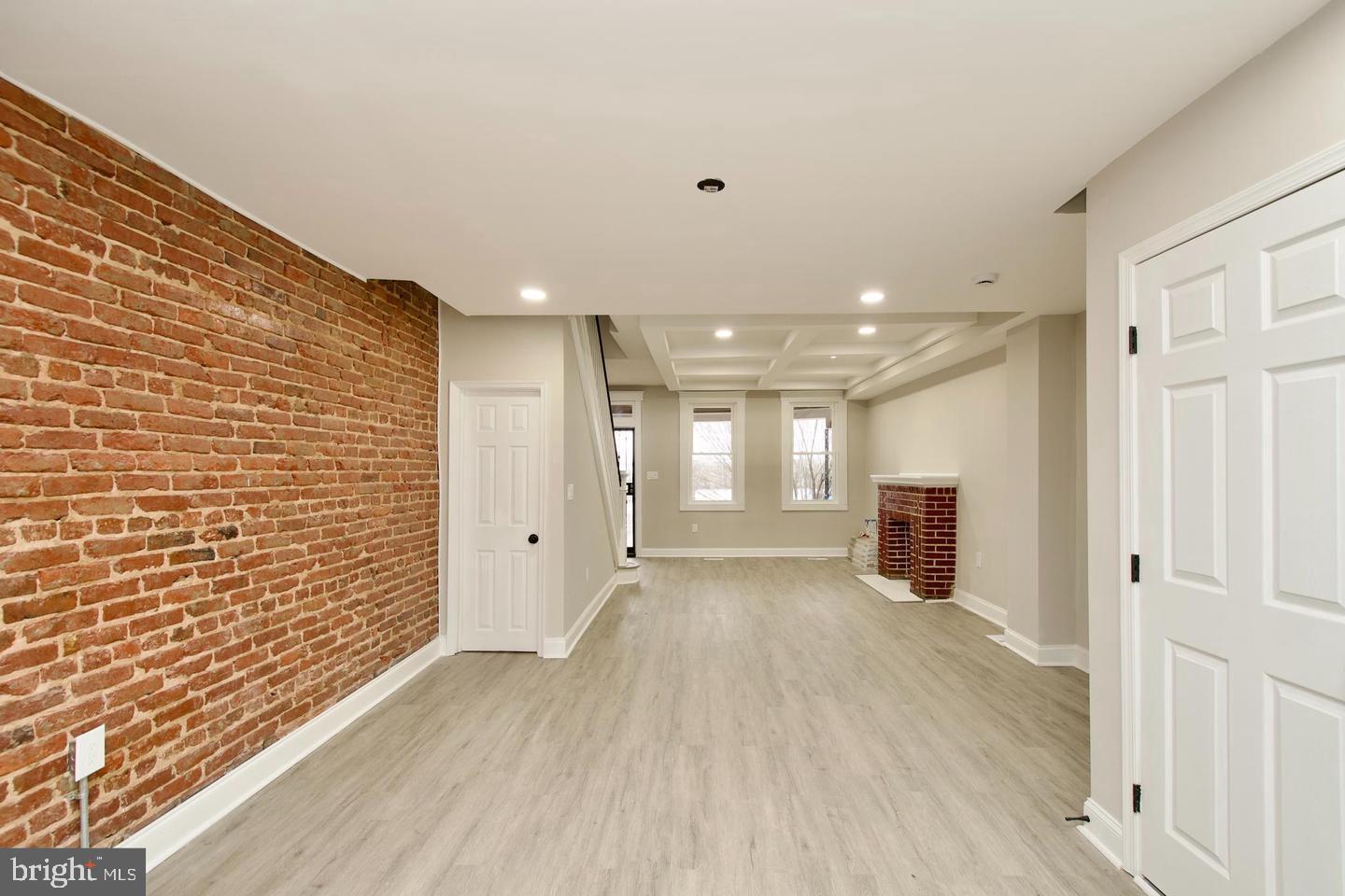 RESERVOIR HILL - Residential