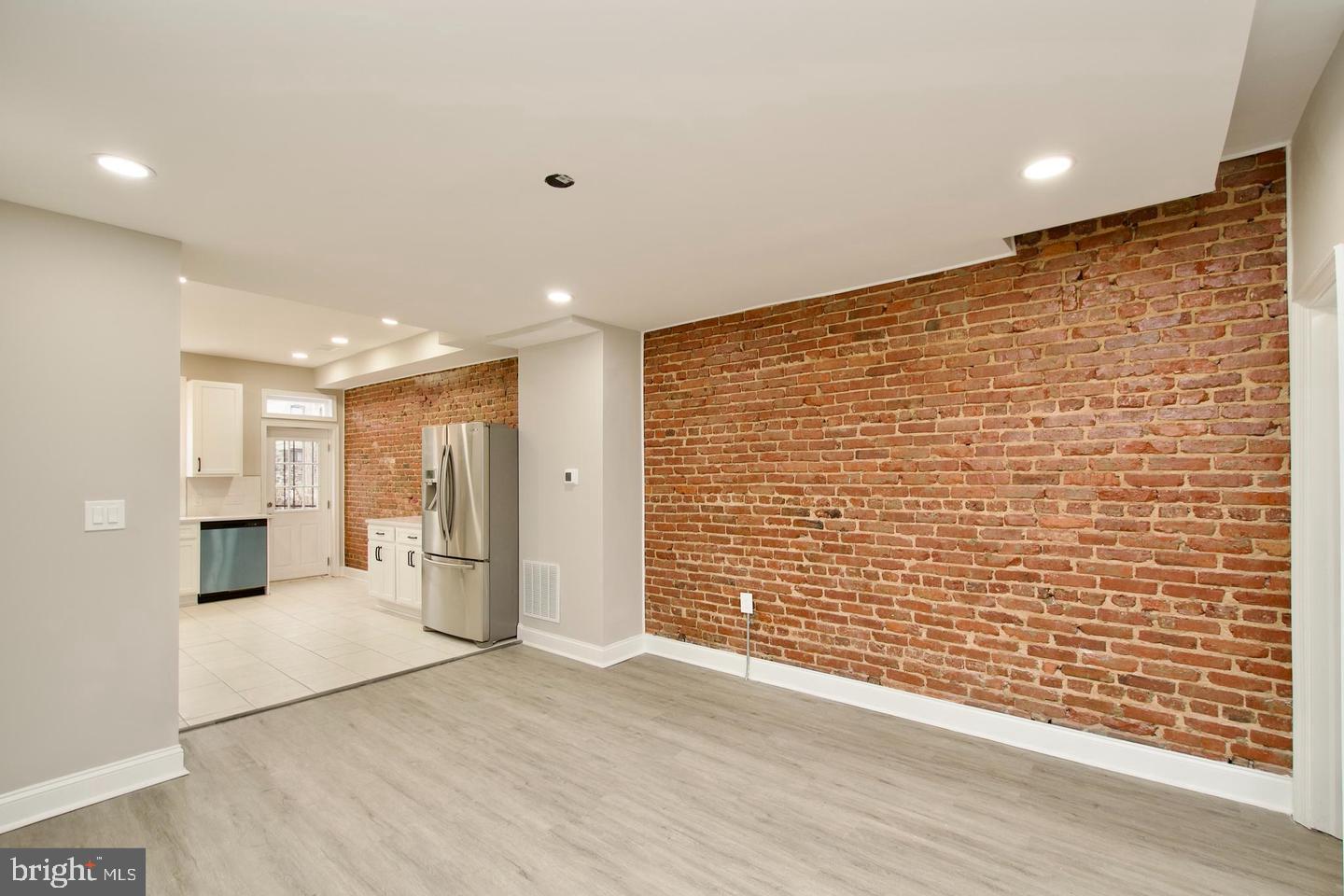 RESERVOIR HILL - Residential
