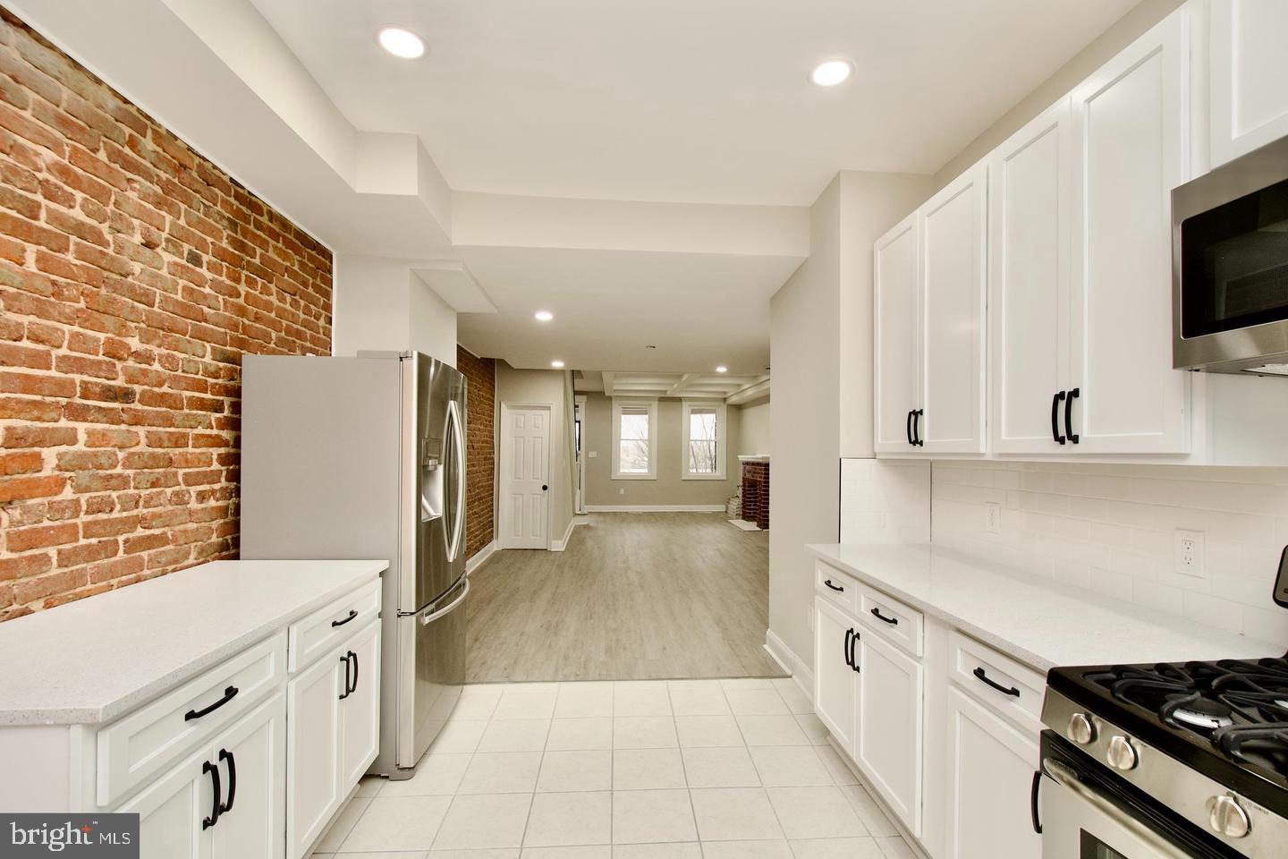 RESERVOIR HILL - Residential