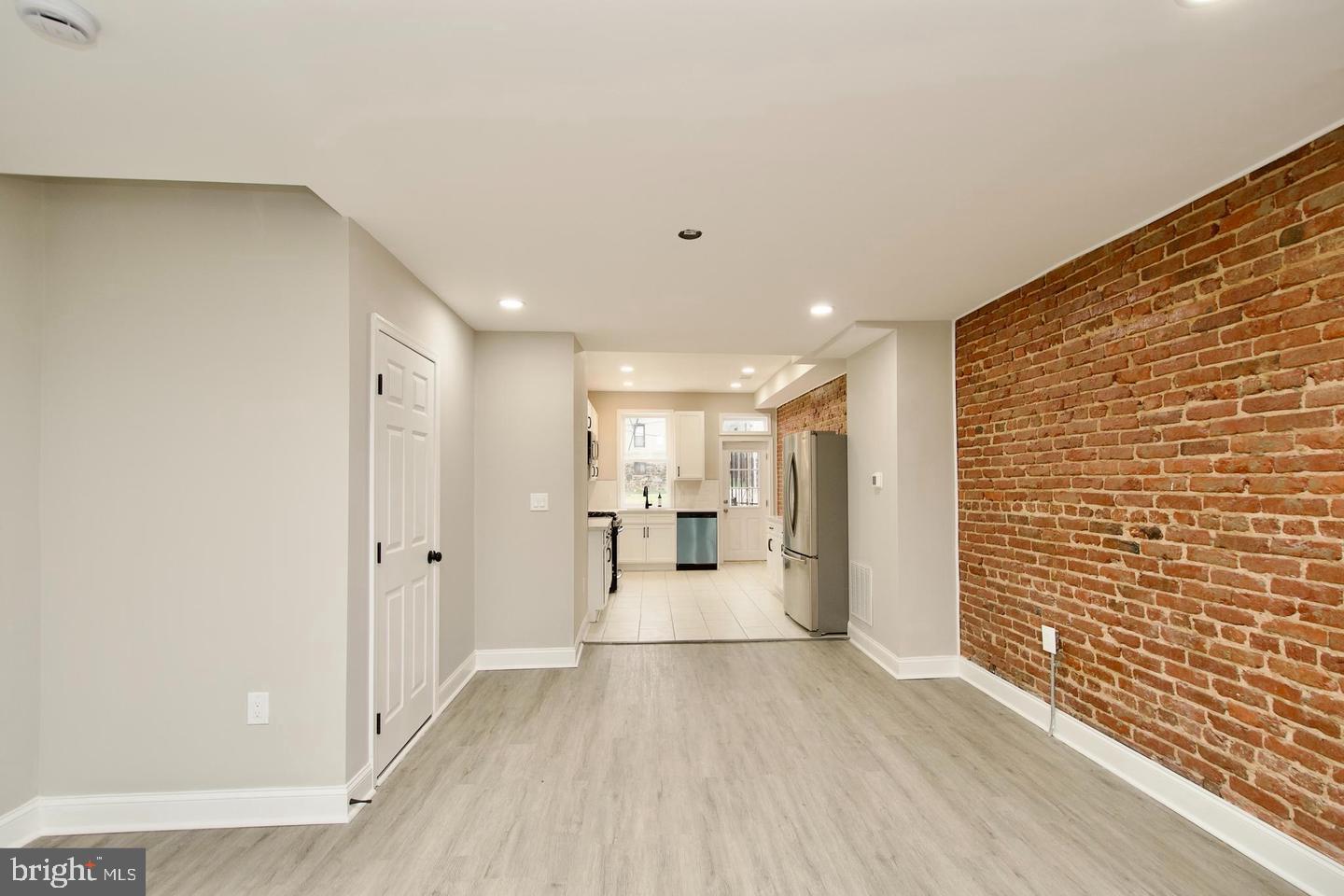 RESERVOIR HILL - Residential