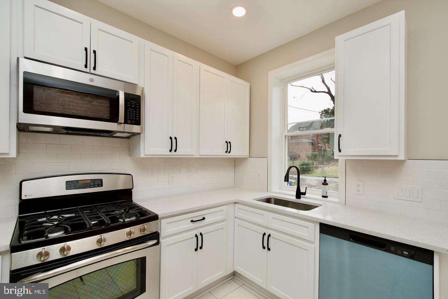 RESERVOIR HILL - Residential