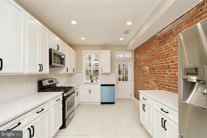 RESERVOIR HILL - Residential
