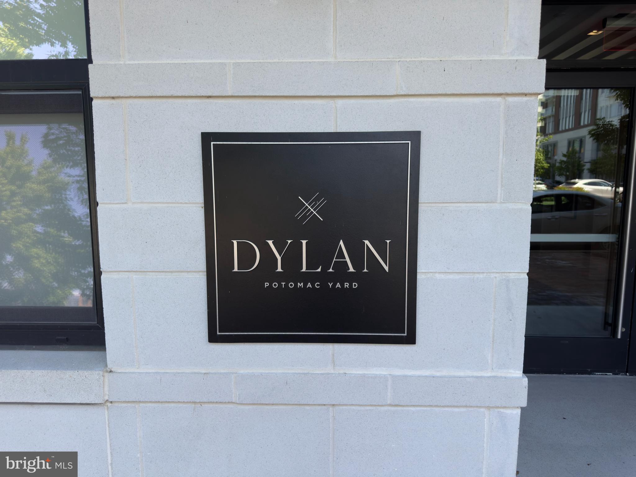 701 SWANN AVENUE 511