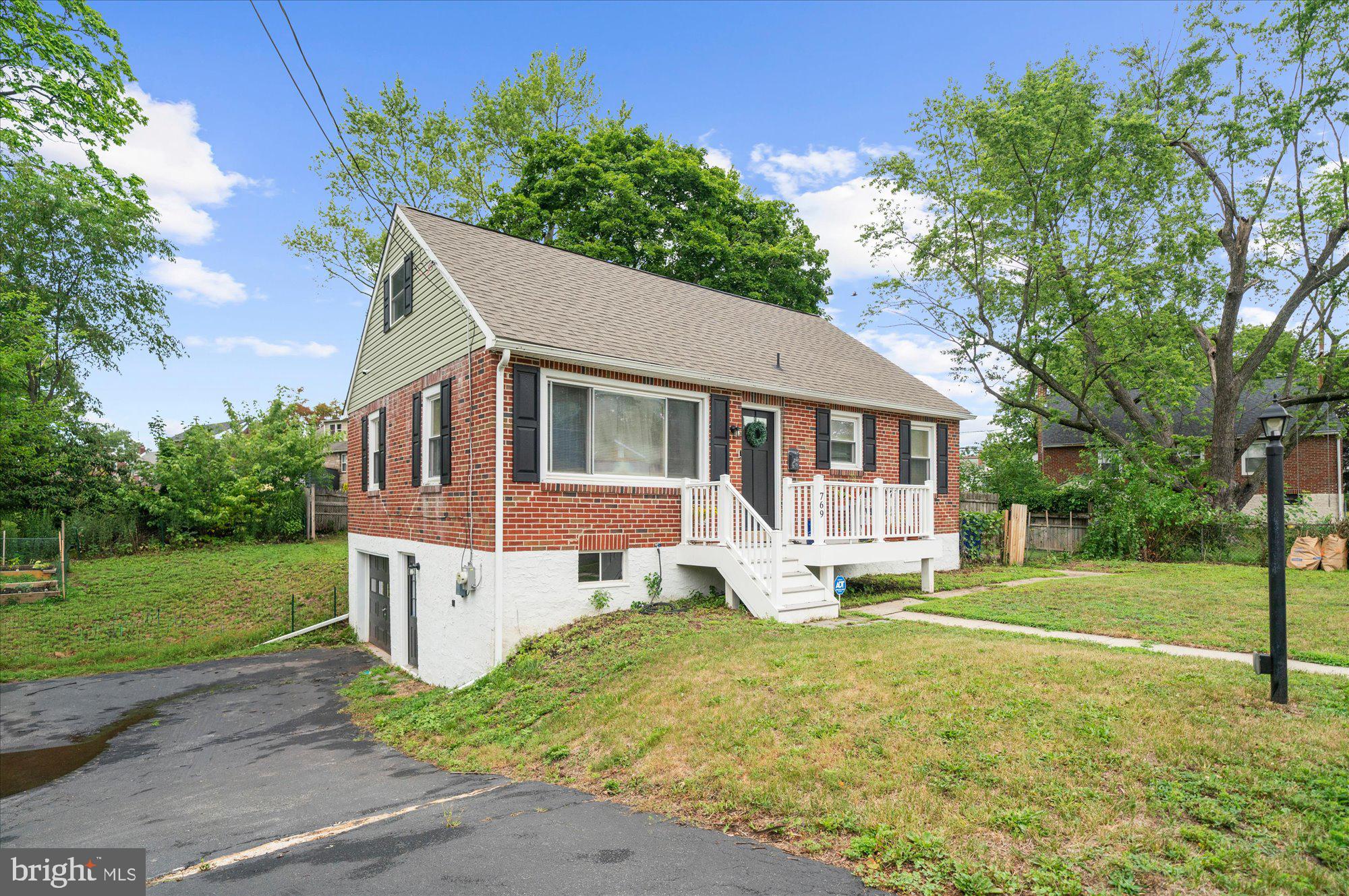 769 SPRUCE STREET