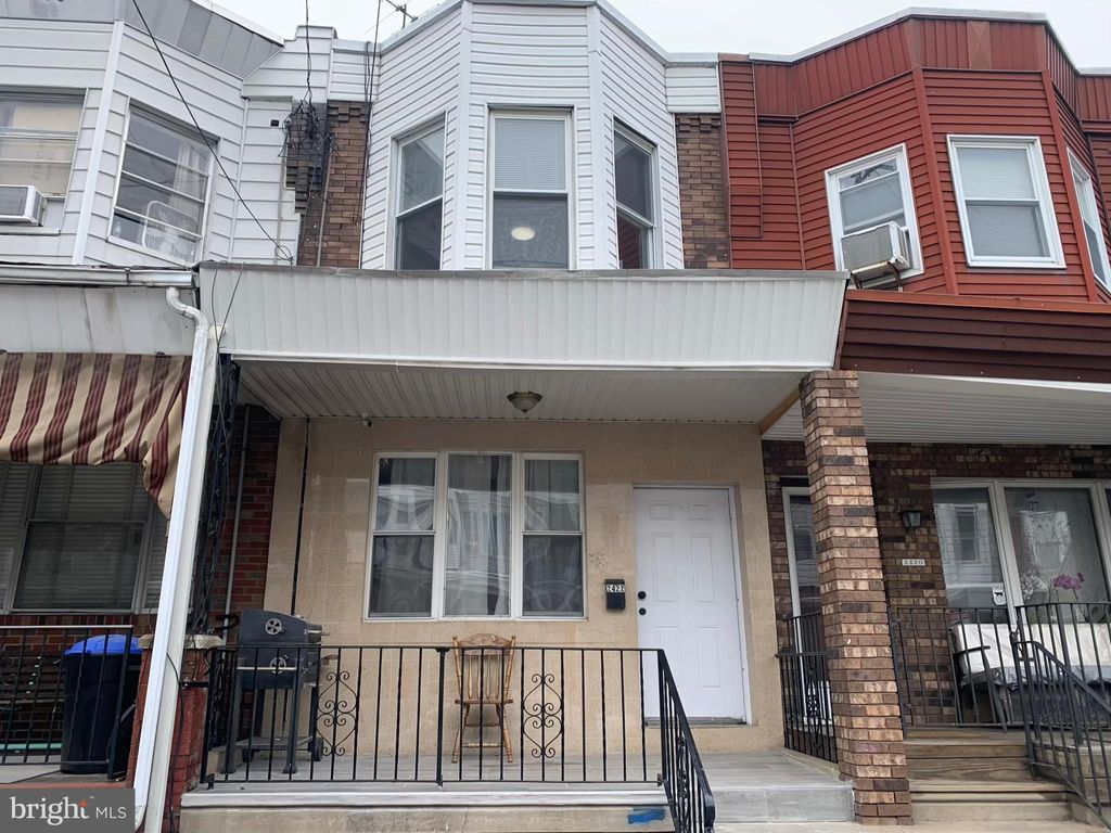 Photo of 2422 S 8th Street, PHILADELPHIA, PA 19148 (MLS # PAPH2603568)