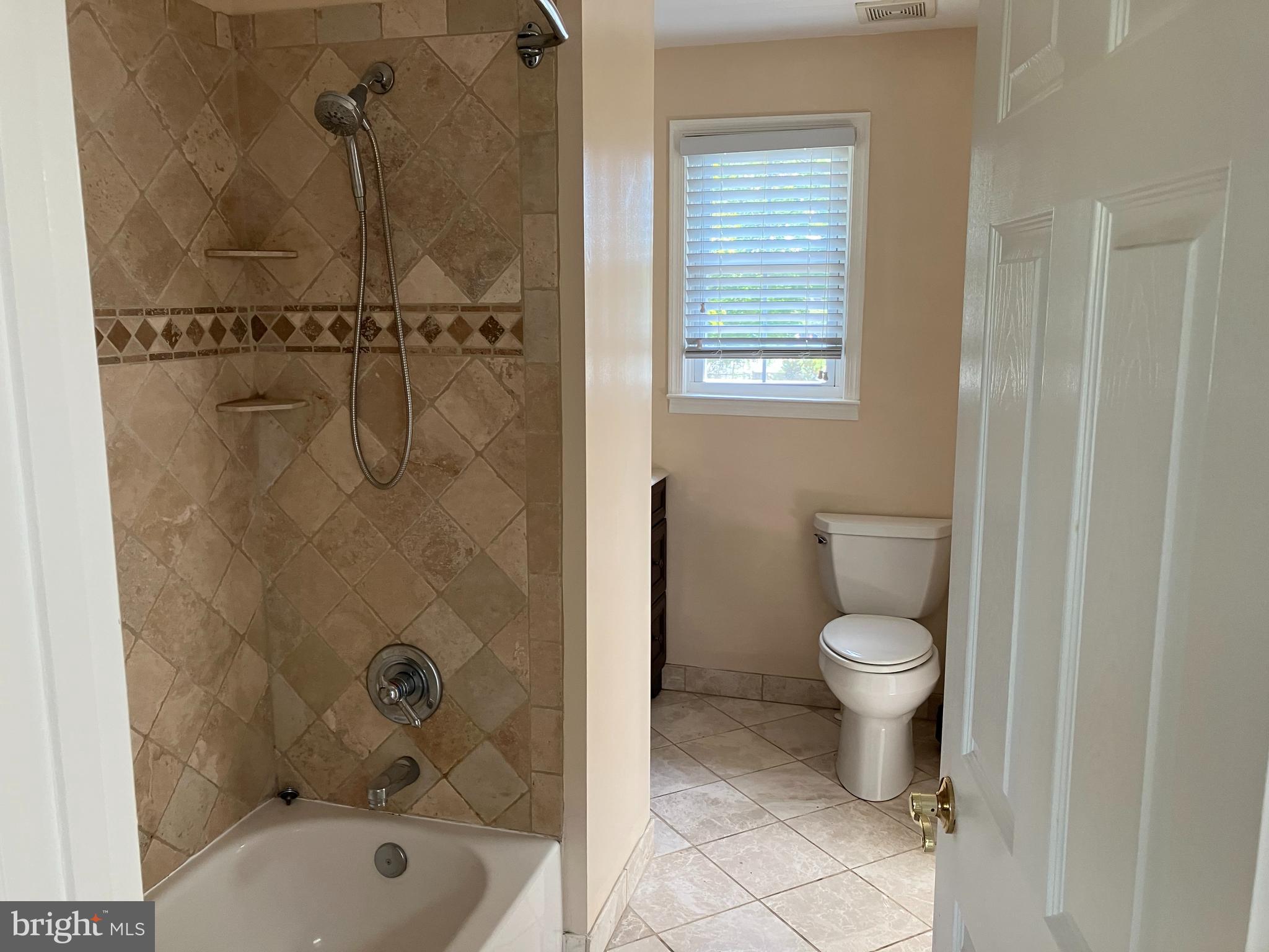 GLEN BURNIE - Residential Lease