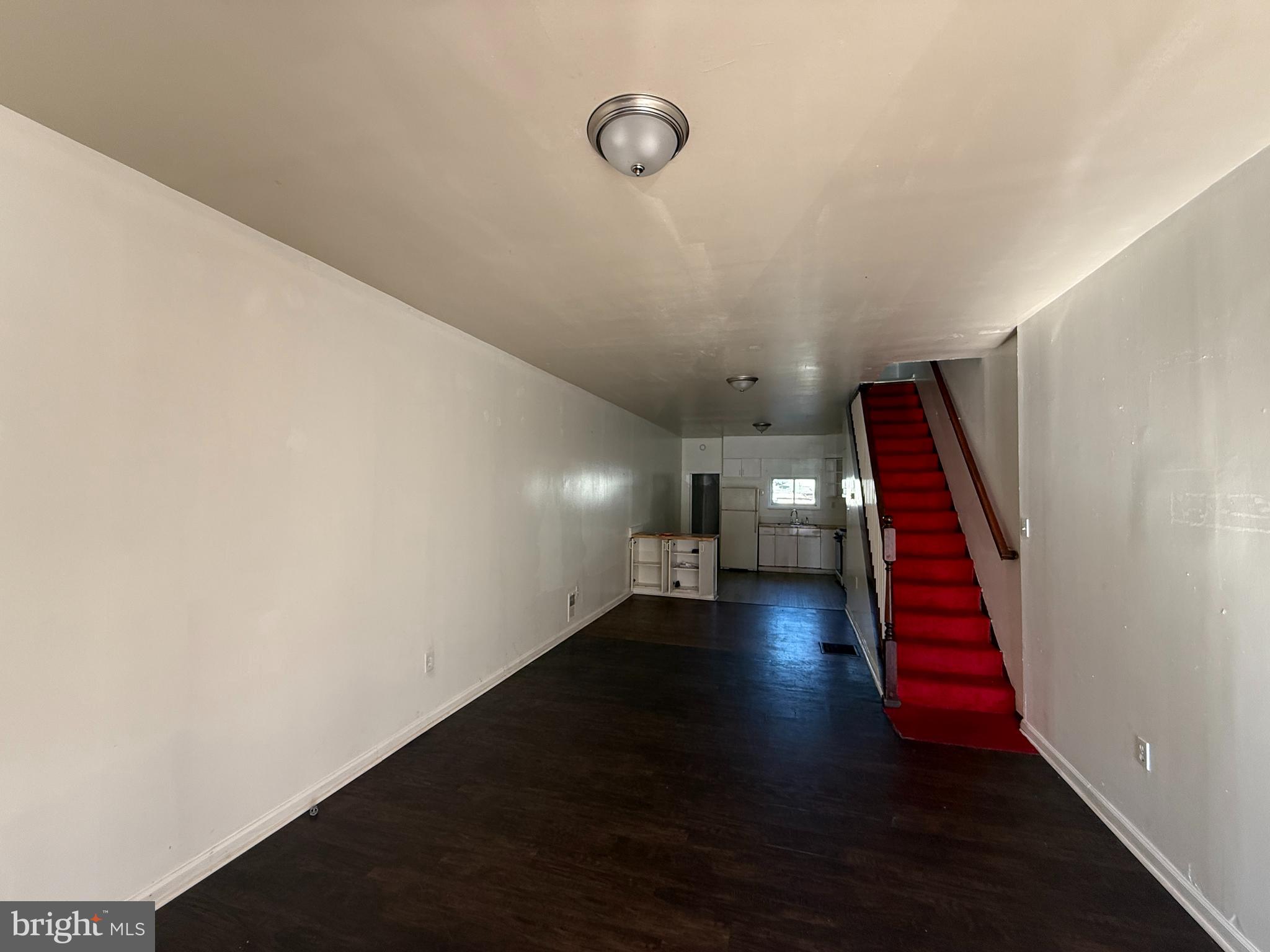 3236 E LOMBARD STREET