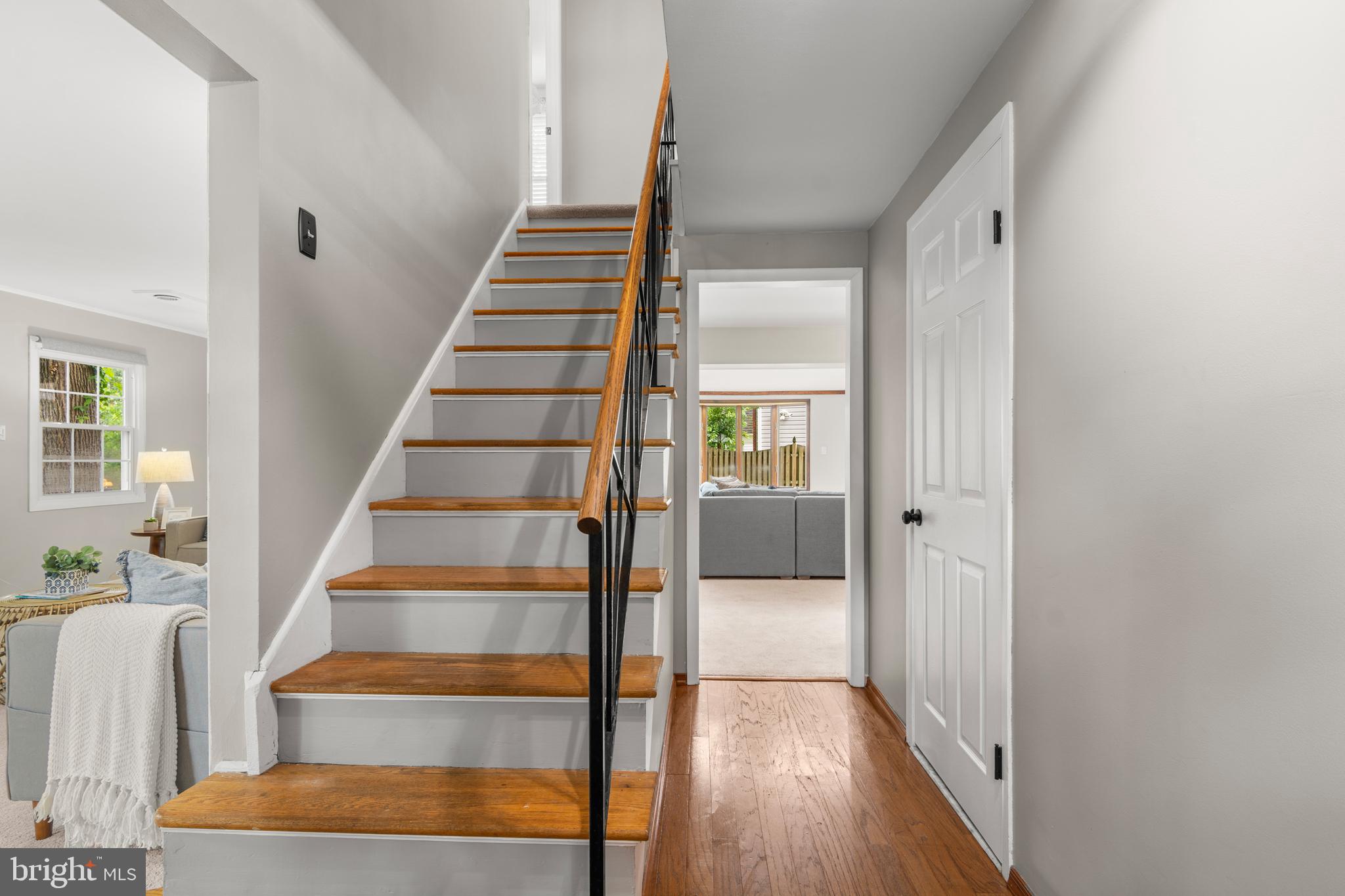 1736 TARLETON WAY