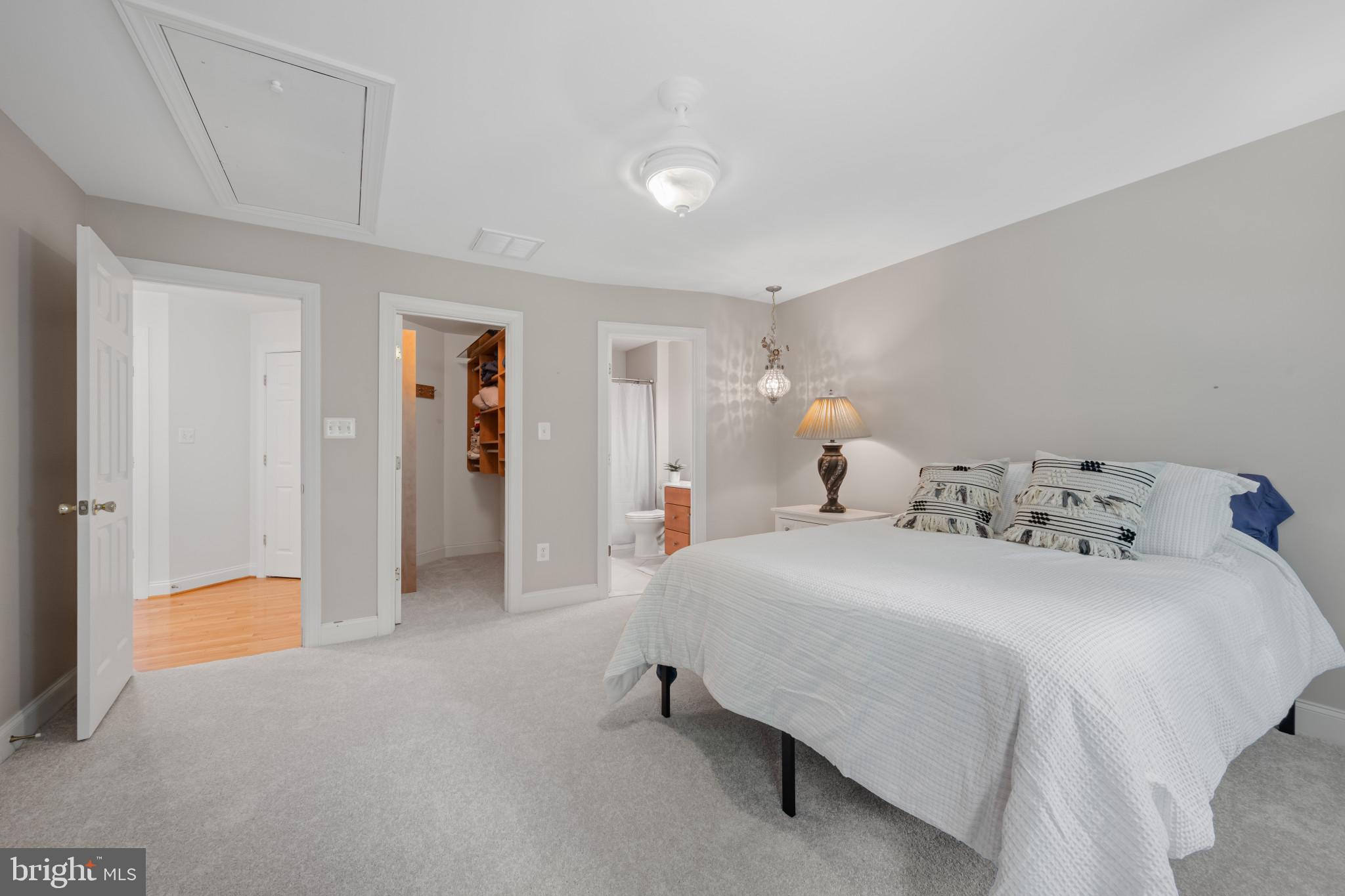 FRANKLIN VIEW - Residential