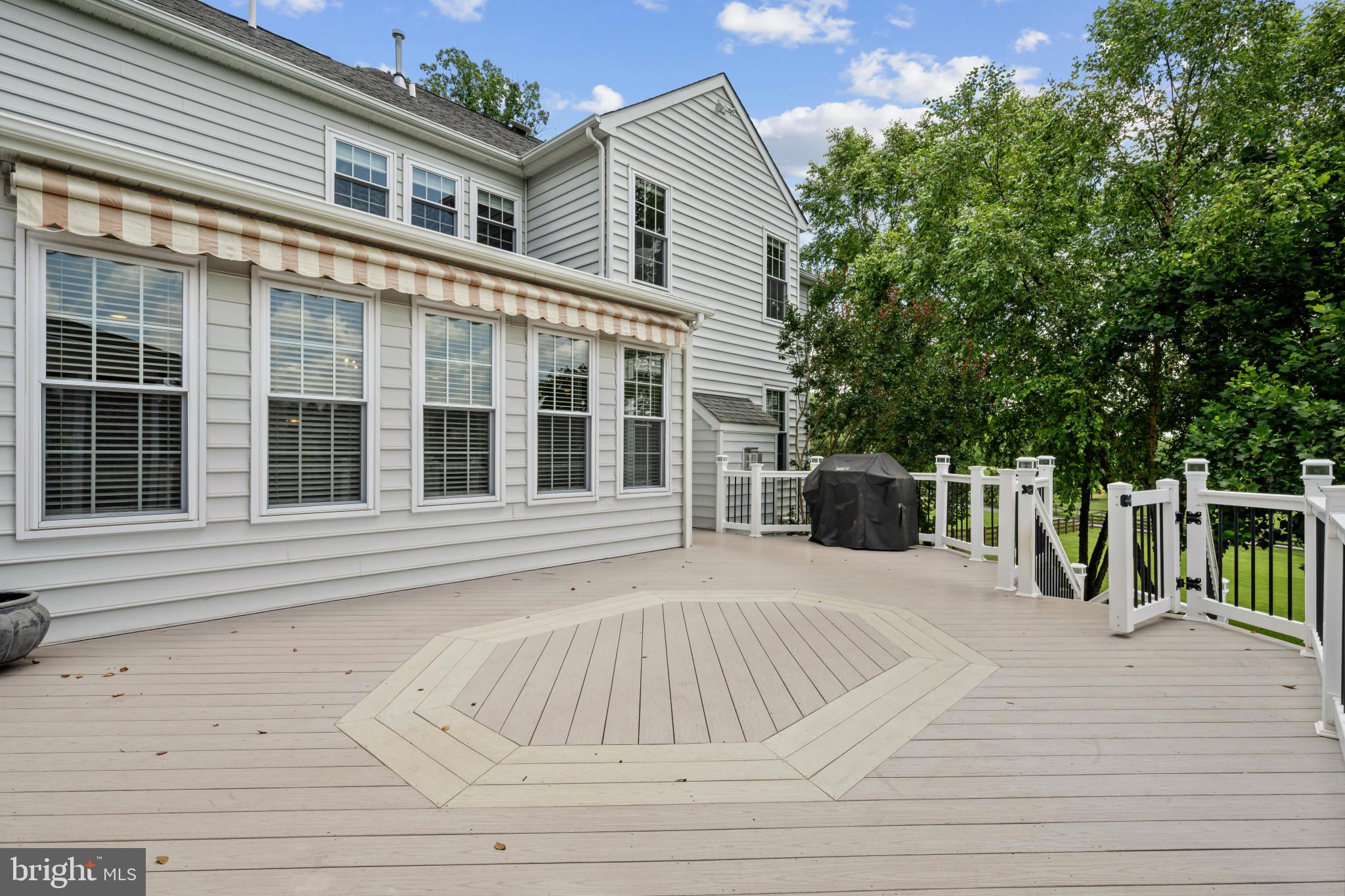 FRANKLIN VIEW - Residential