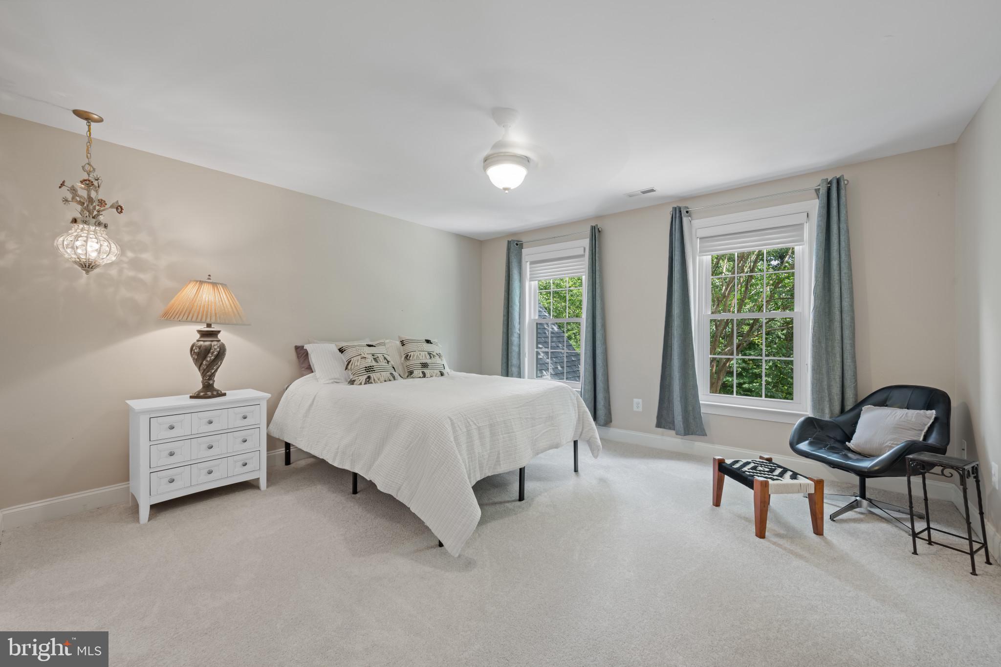 FRANKLIN VIEW - Residential