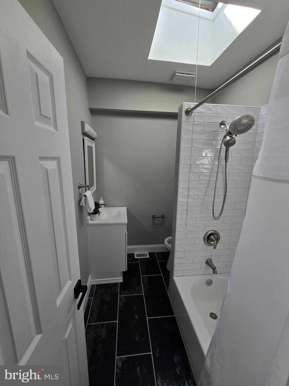 EAST BALTIMORE MIDWAY - Residential