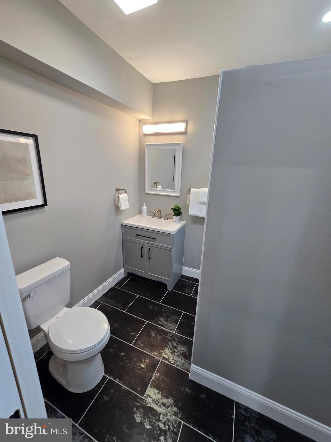 EAST BALTIMORE MIDWAY - Residential