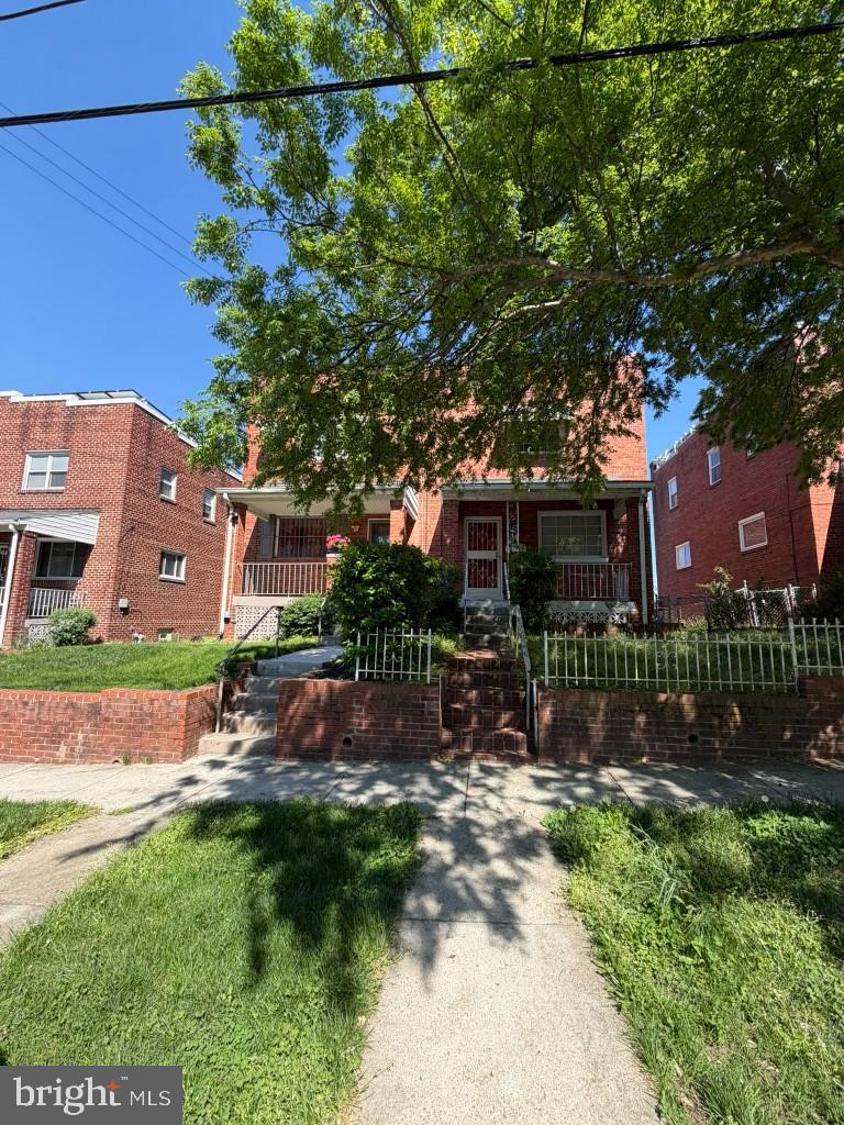42 54TH STREET SE