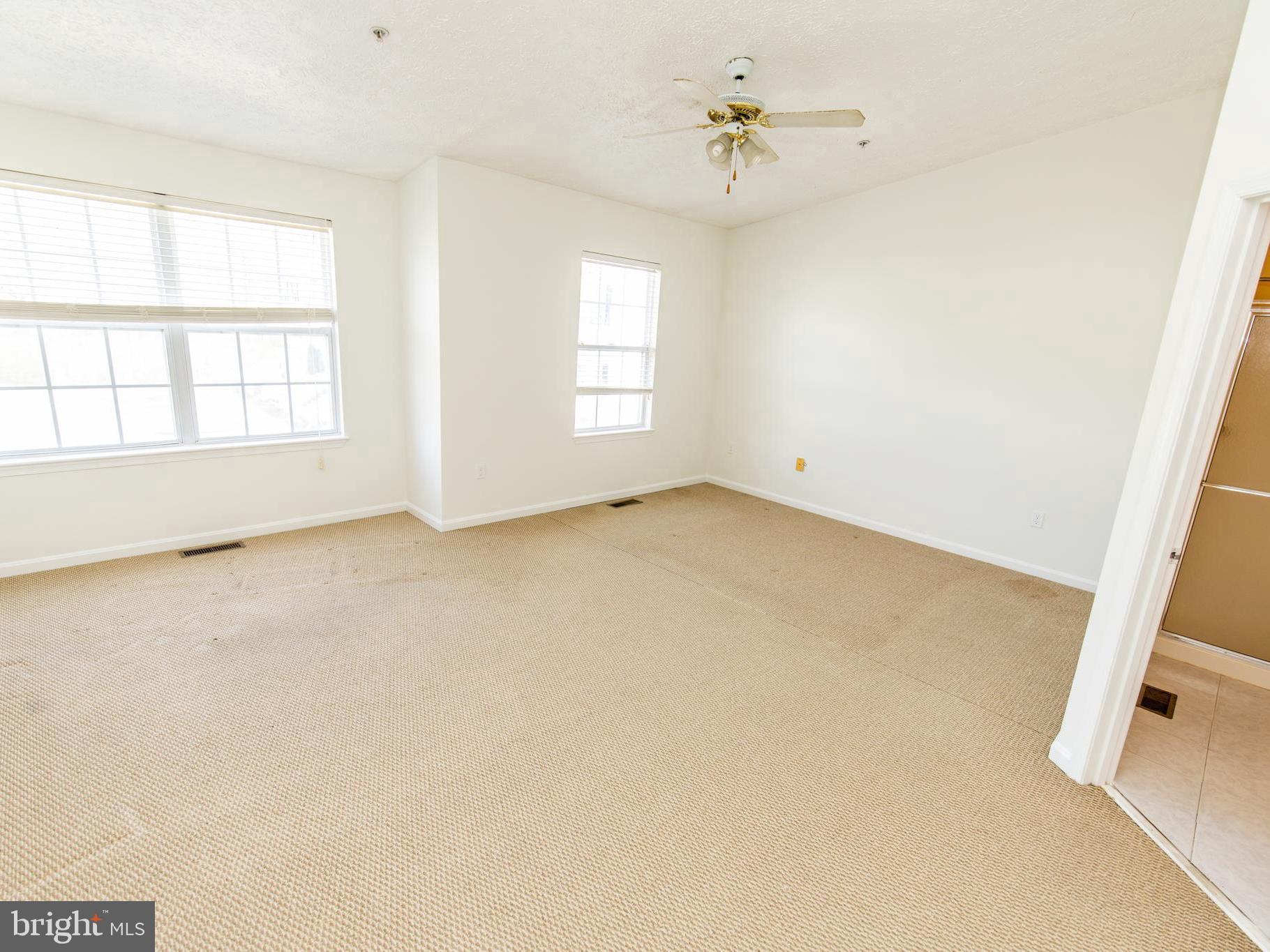 ANNAPOLIS OVERLOOK - Residential Lease