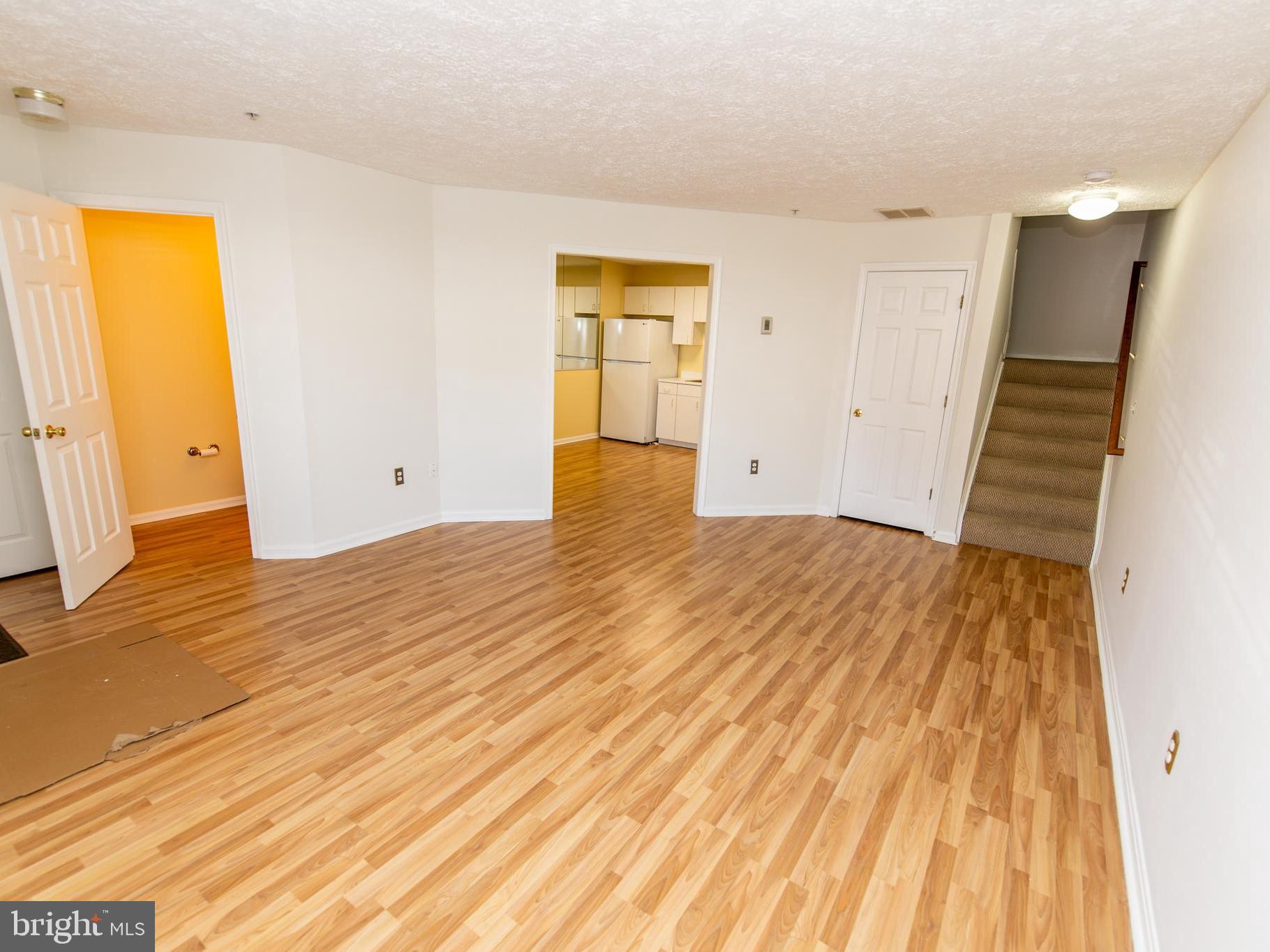 ANNAPOLIS OVERLOOK - Residential Lease