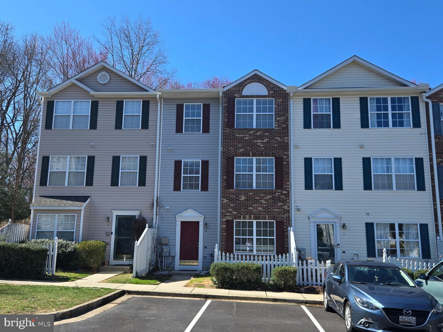 ANNAPOLIS OVERLOOK - Residential Lease