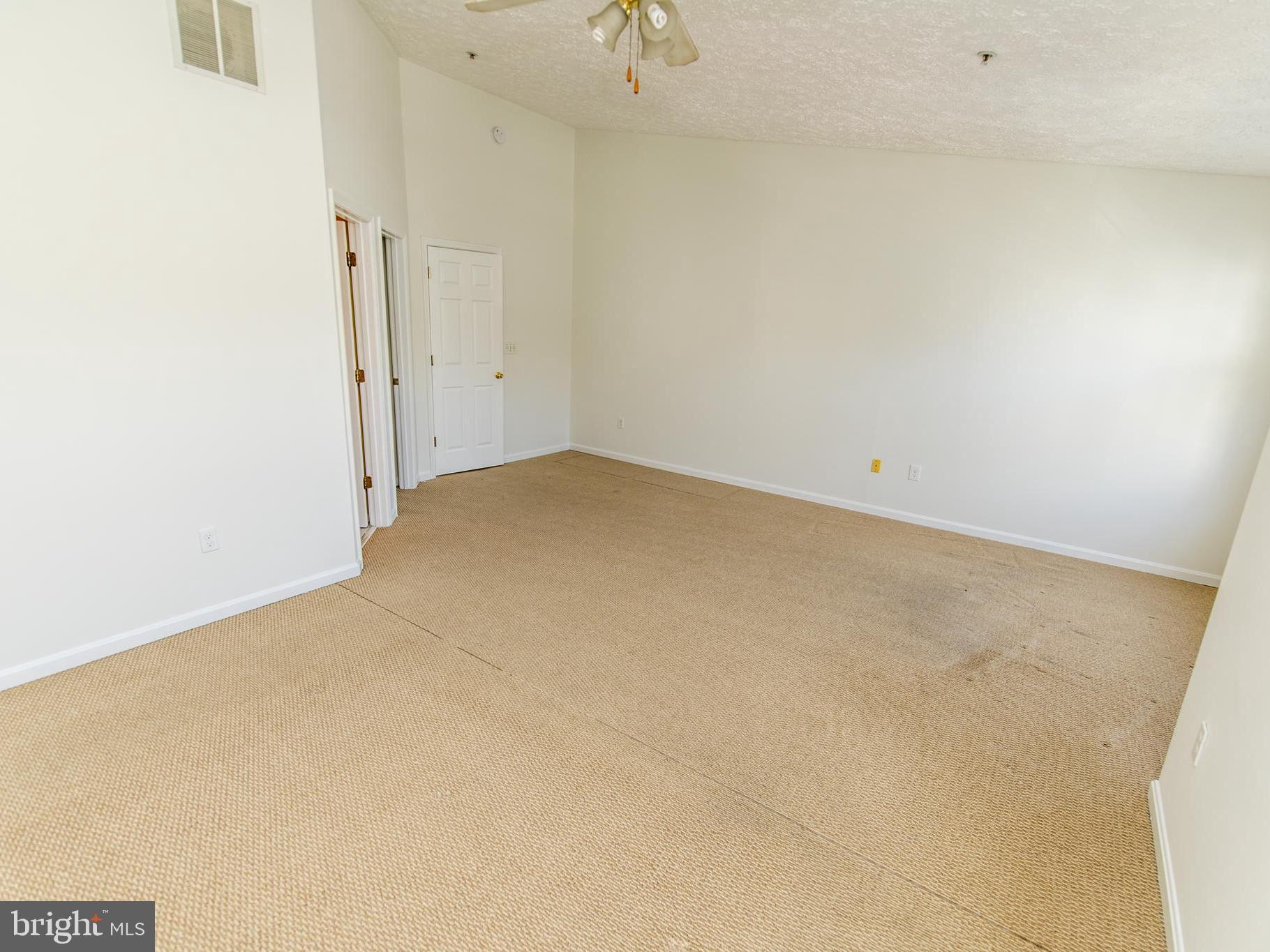 ANNAPOLIS OVERLOOK - Residential Lease