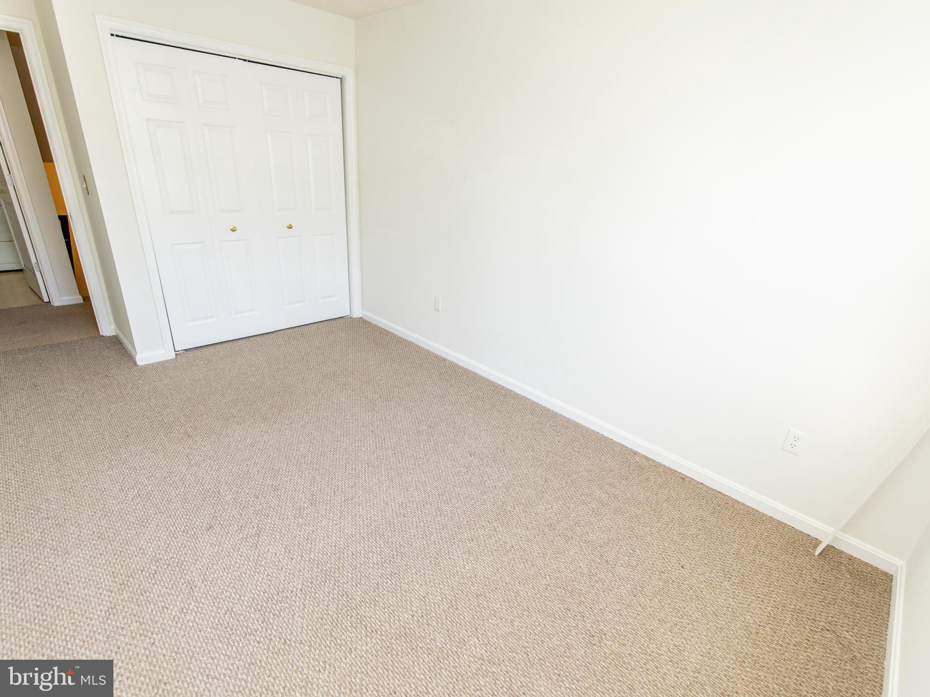 ANNAPOLIS OVERLOOK - Residential Lease