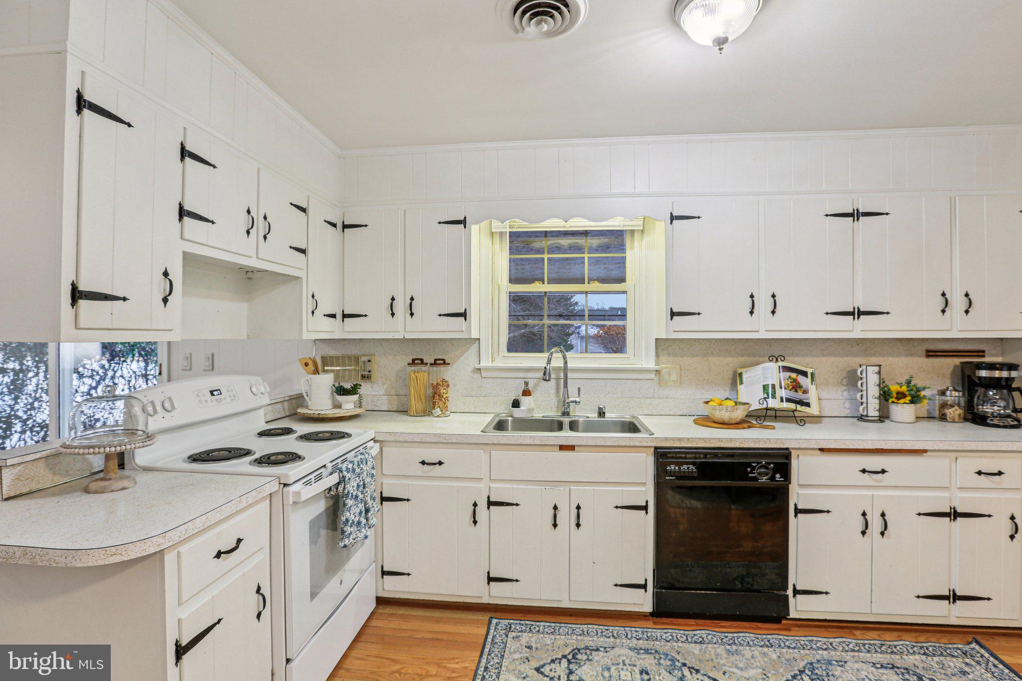 DAMASCUS OUTSIDE - Residential