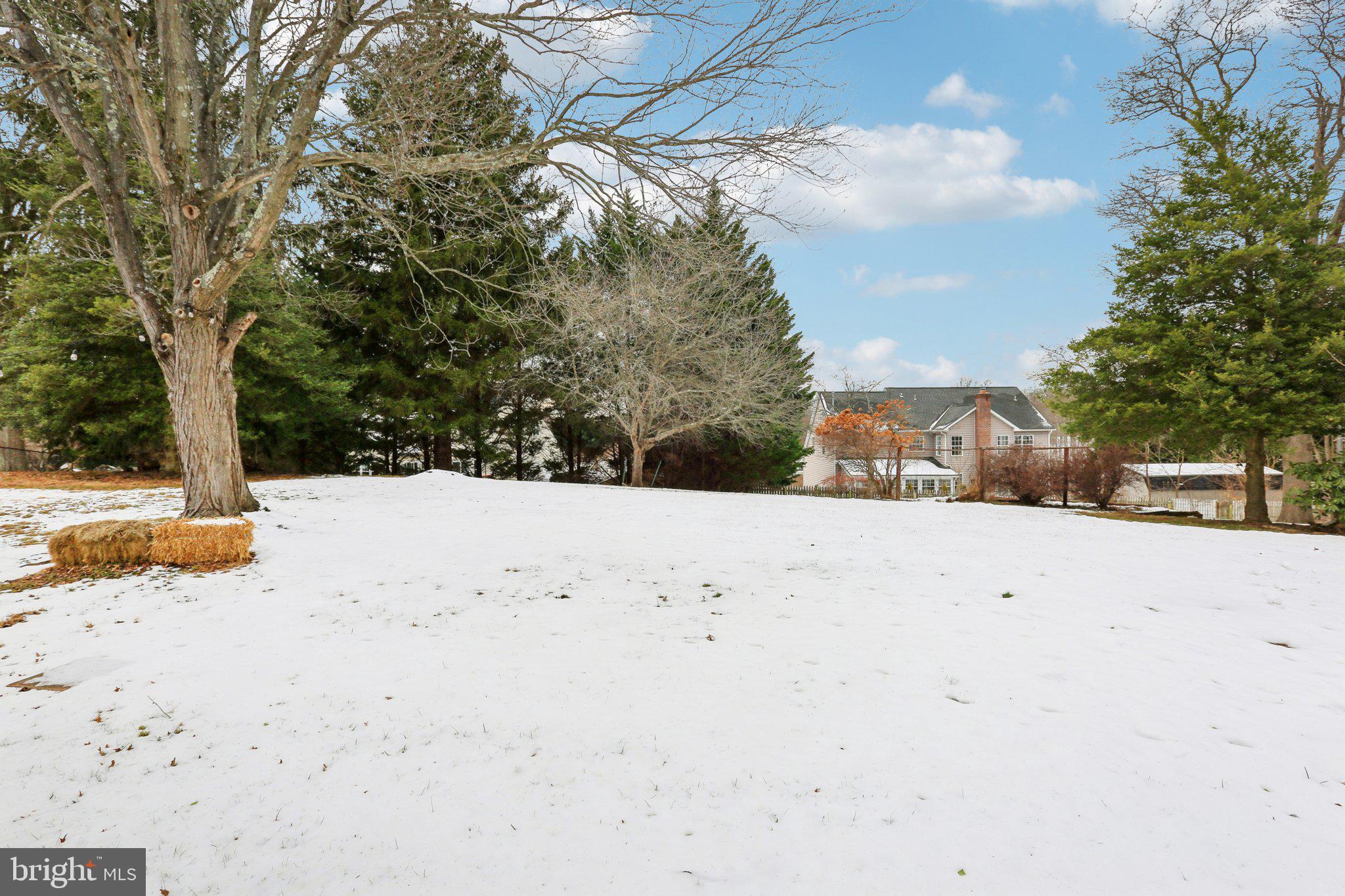 DAMASCUS OUTSIDE - Residential