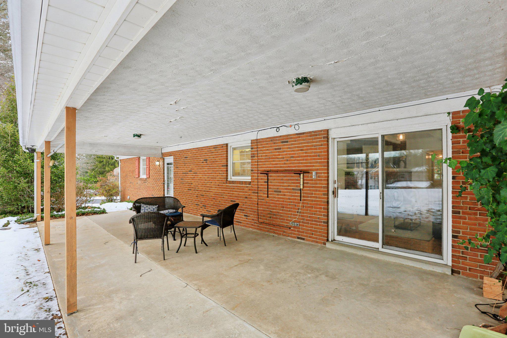 DAMASCUS OUTSIDE - Residential