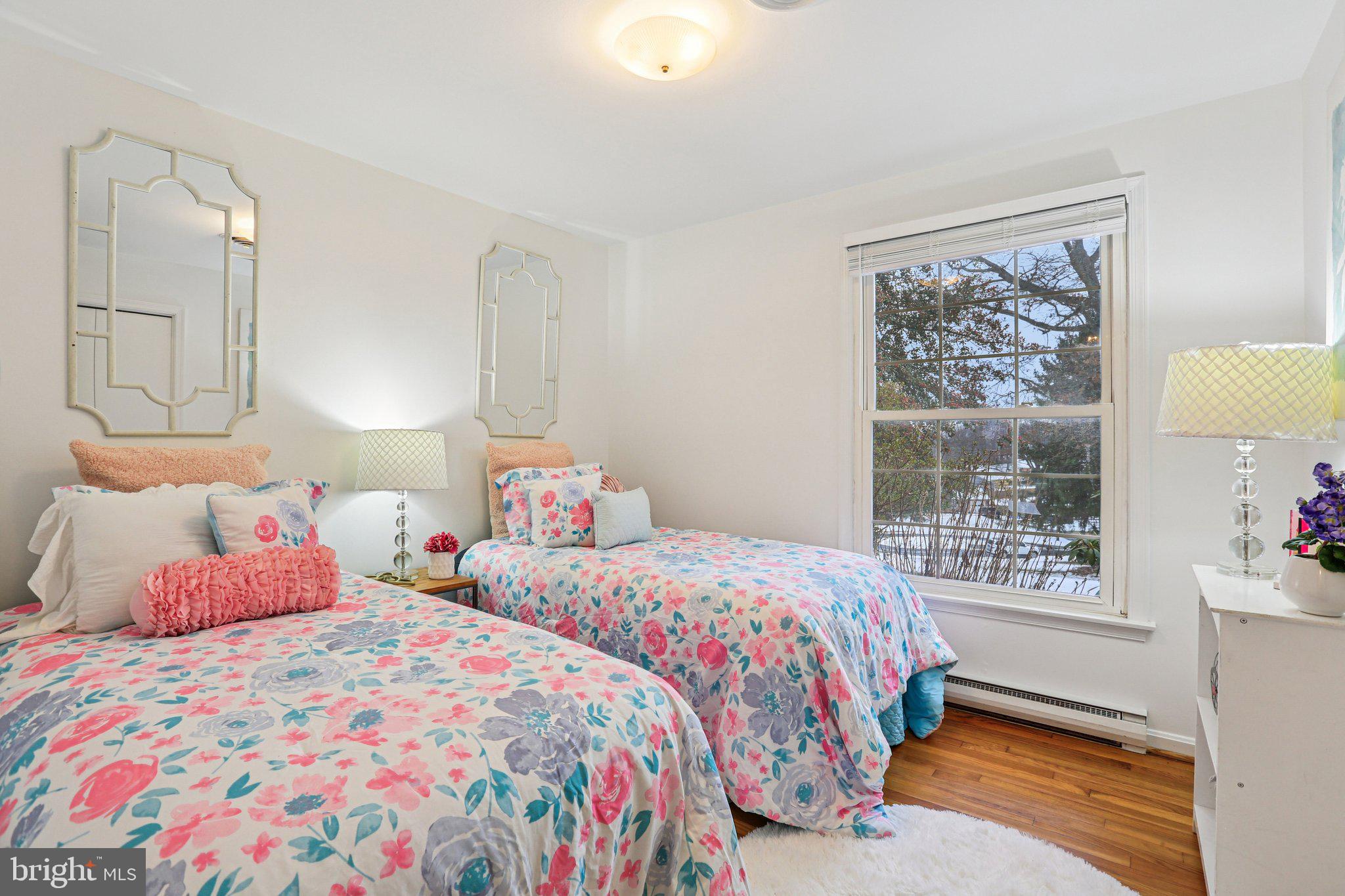 DAMASCUS OUTSIDE - Residential