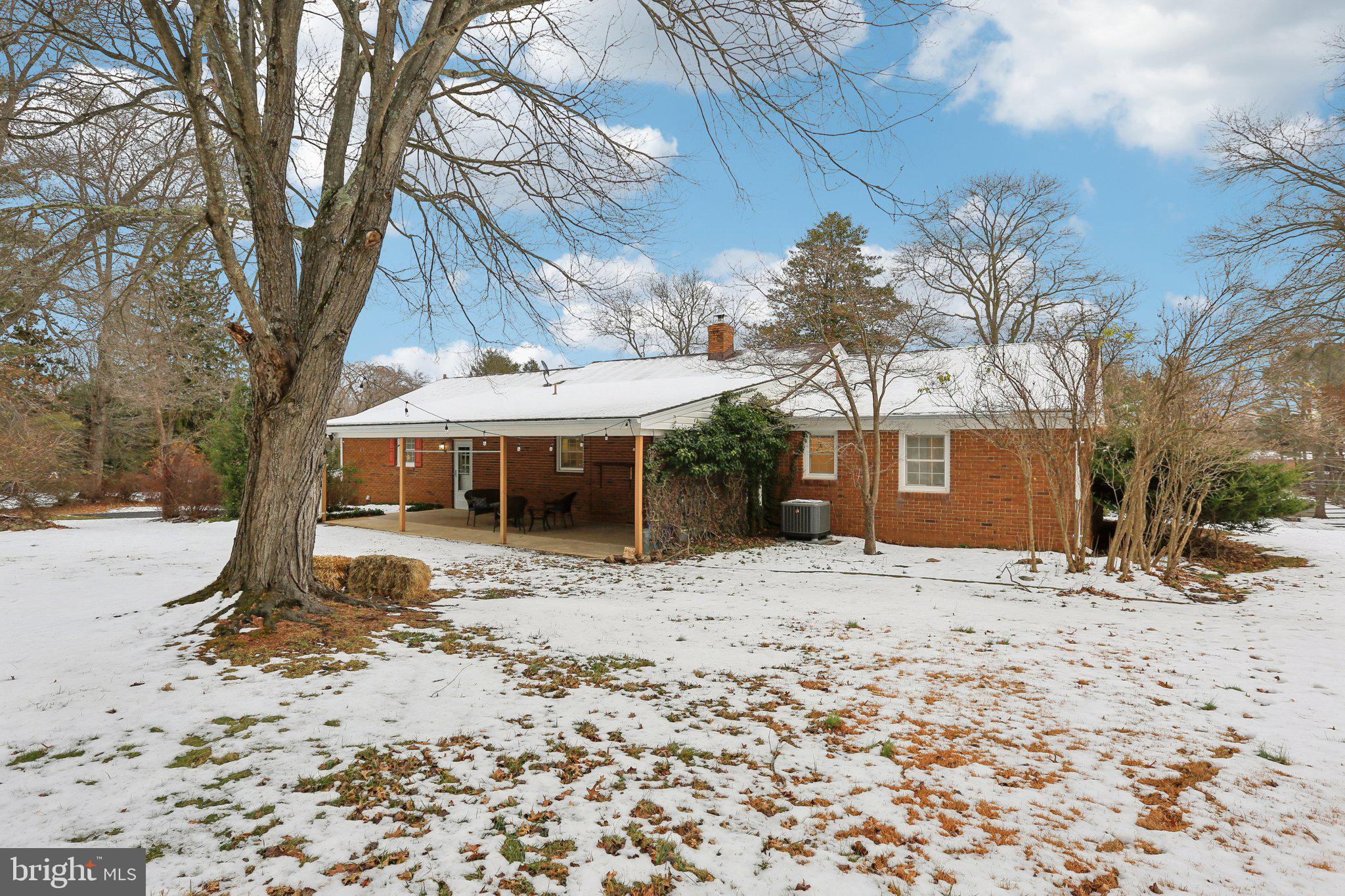 DAMASCUS OUTSIDE - Residential