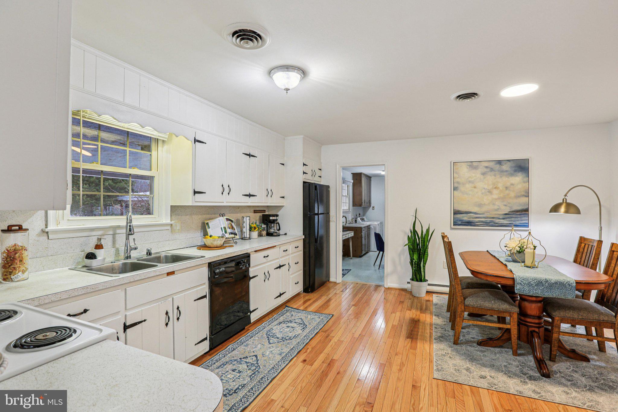 DAMASCUS OUTSIDE - Residential