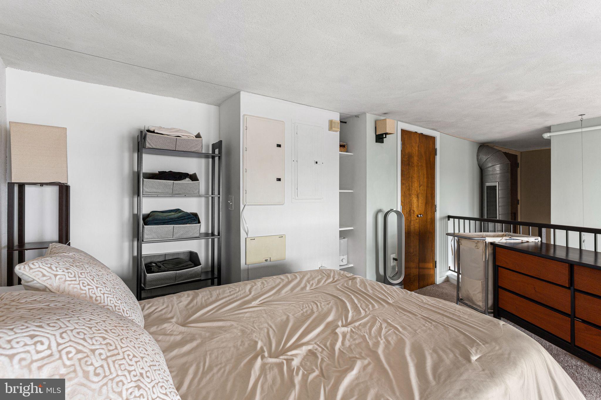 HAWTHORNE - Residential