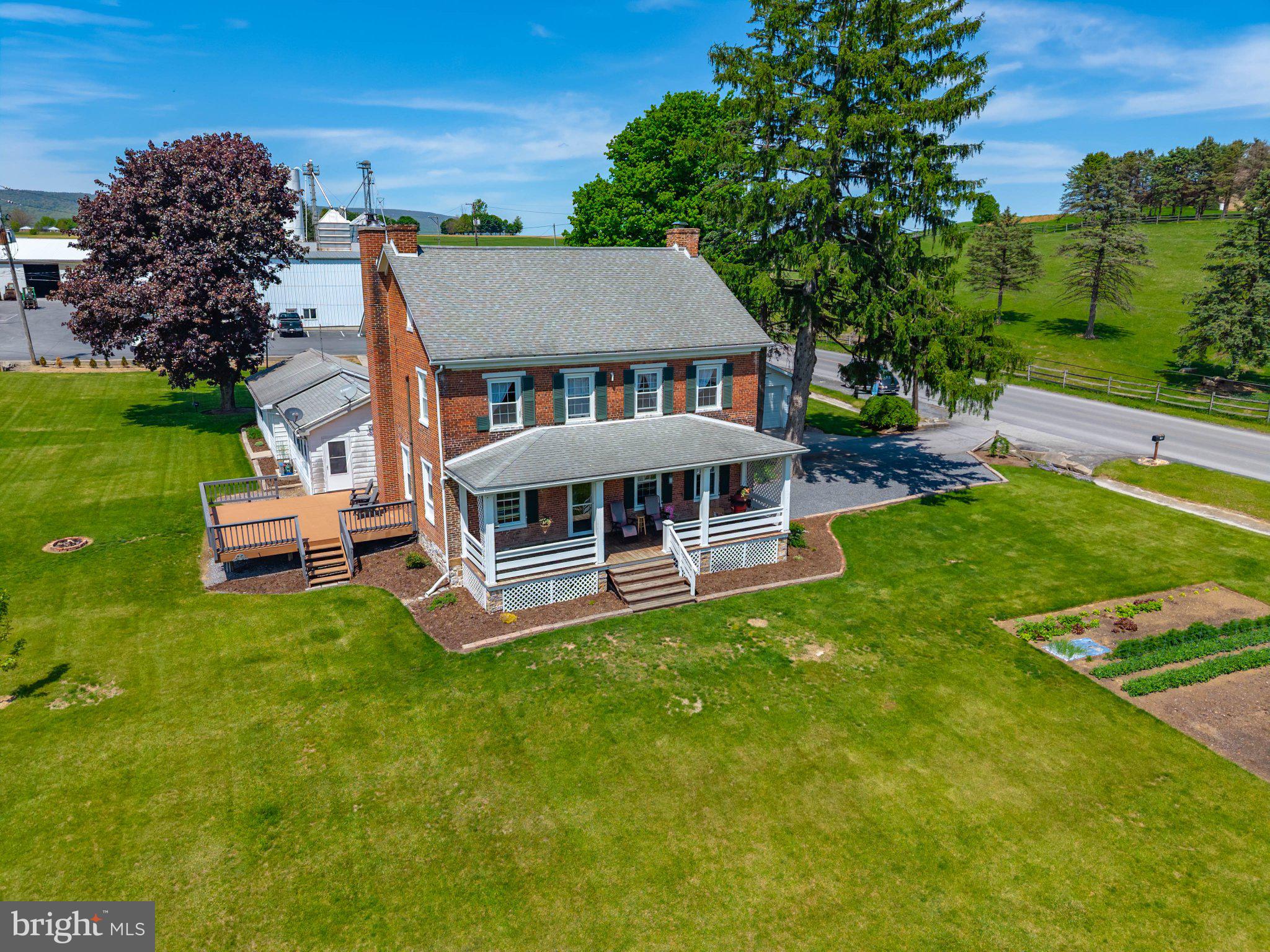 340 APPLEHOUSE ROAD