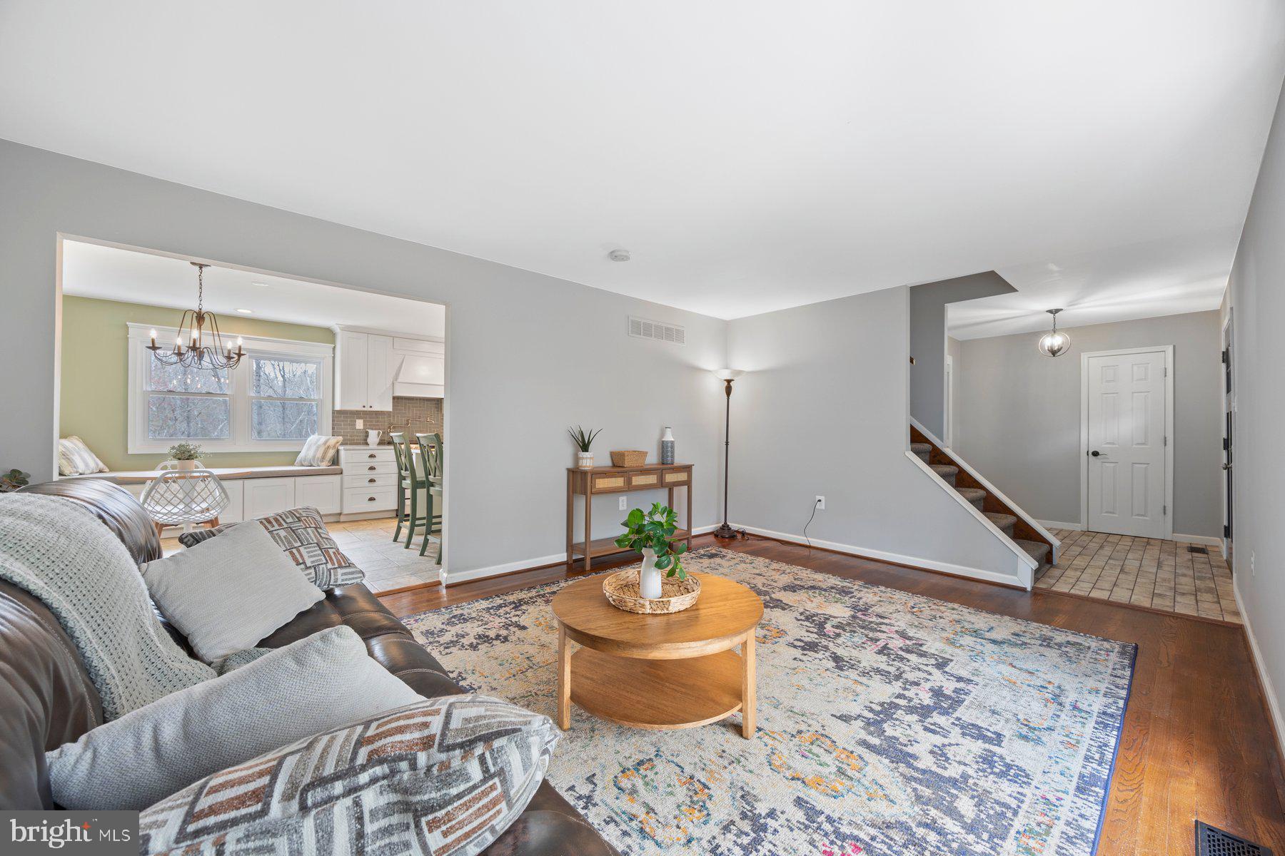 STRAWBRIDGE ESTATES - Residential