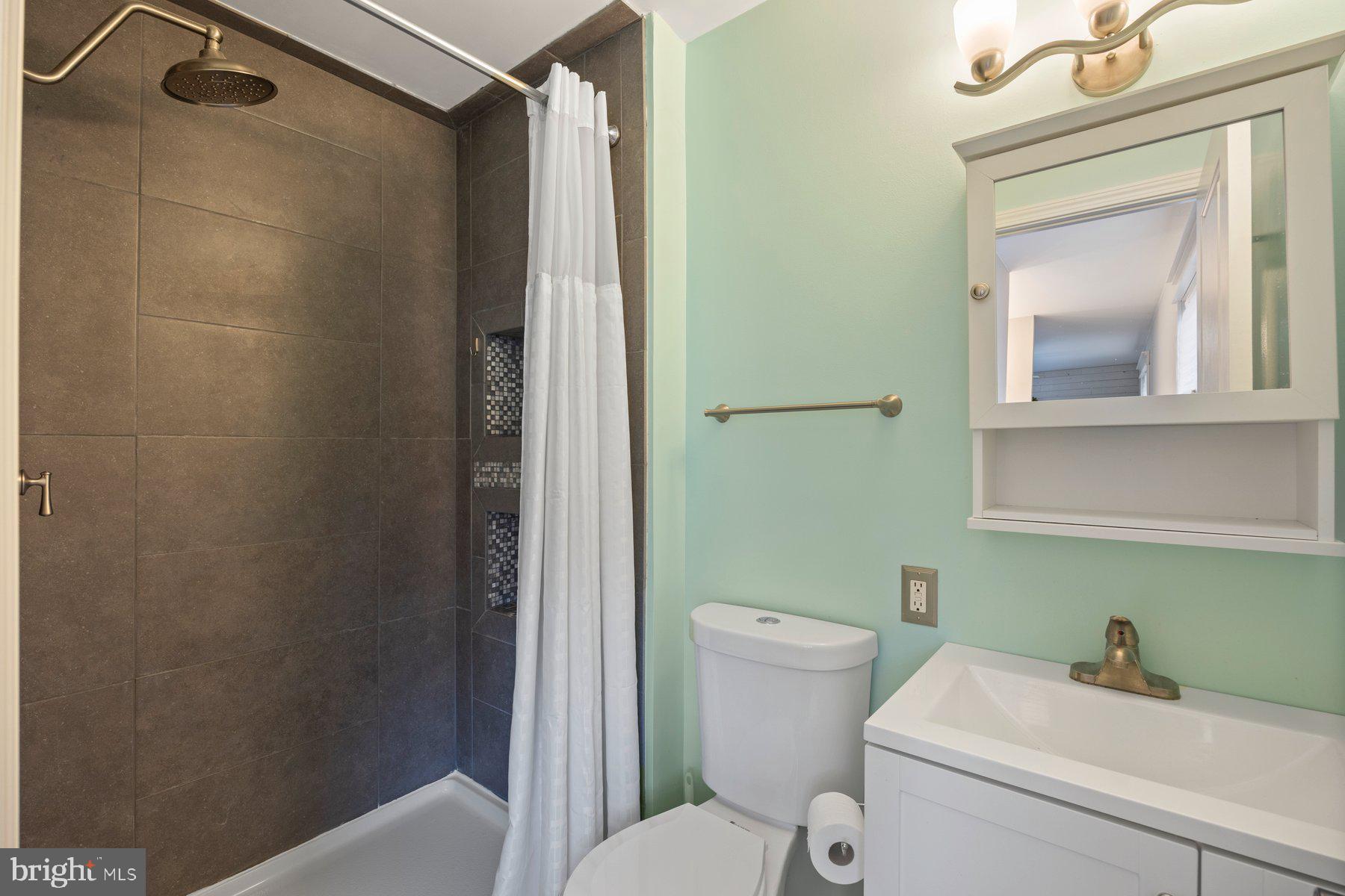 STRAWBRIDGE ESTATES - Residential