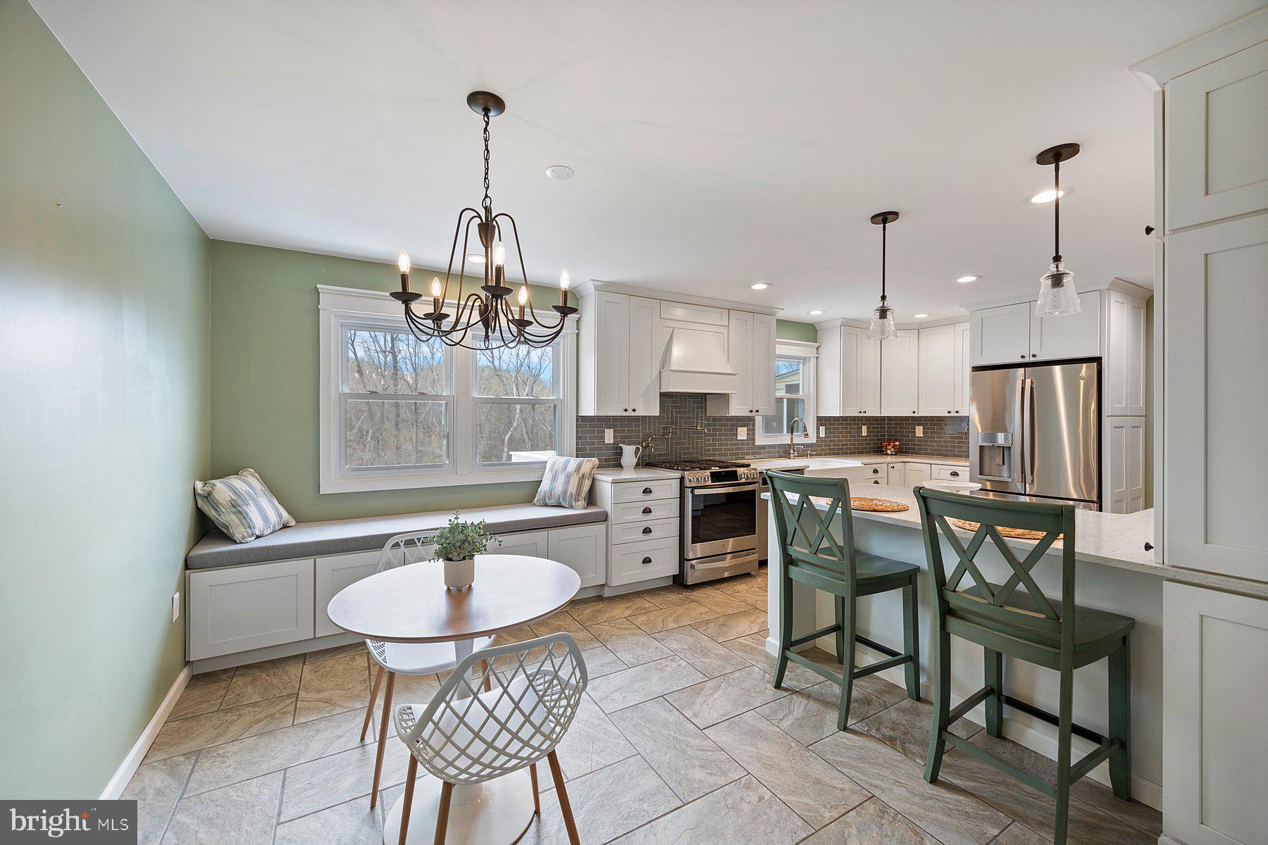 STRAWBRIDGE ESTATES - Residential