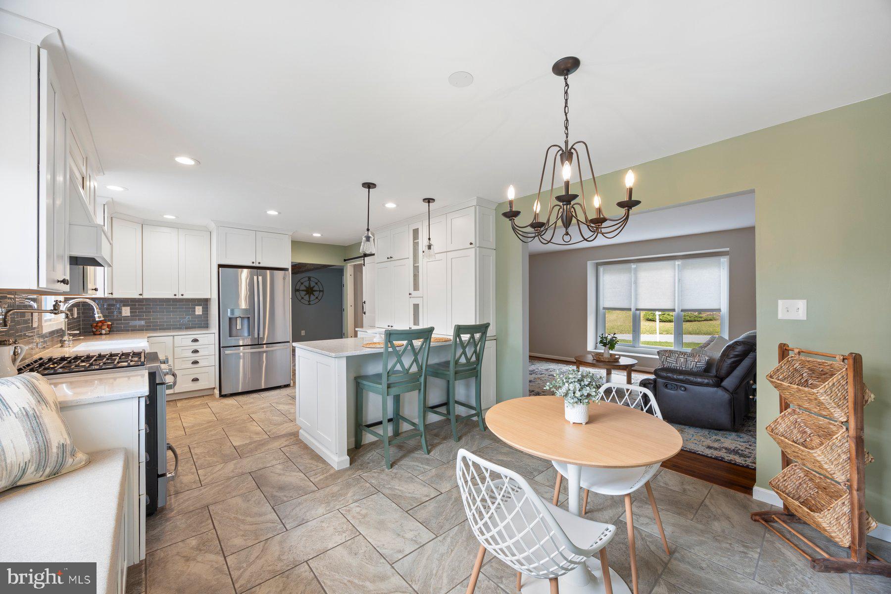 STRAWBRIDGE ESTATES - Residential