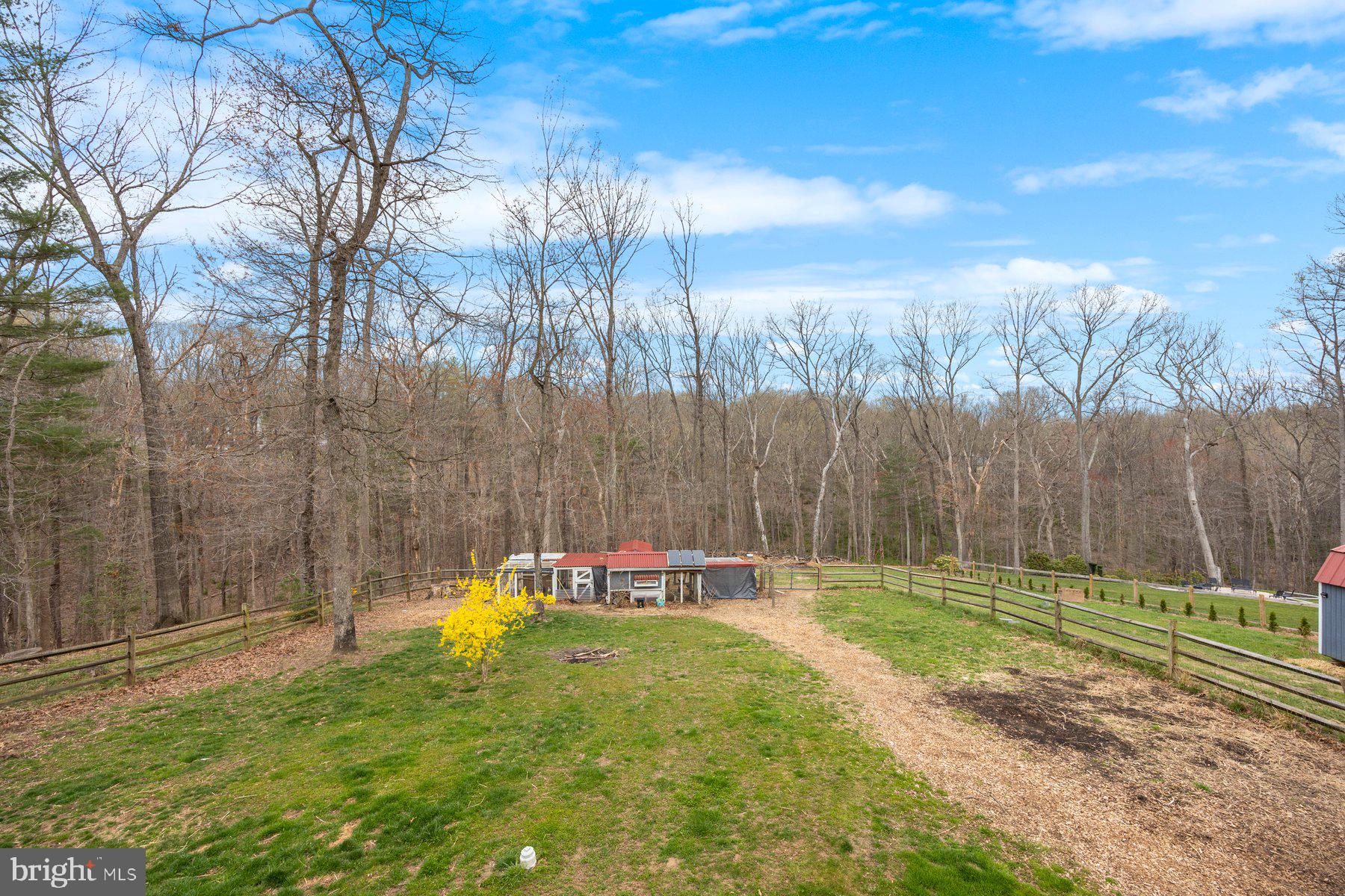 STRAWBRIDGE ESTATES - Residential