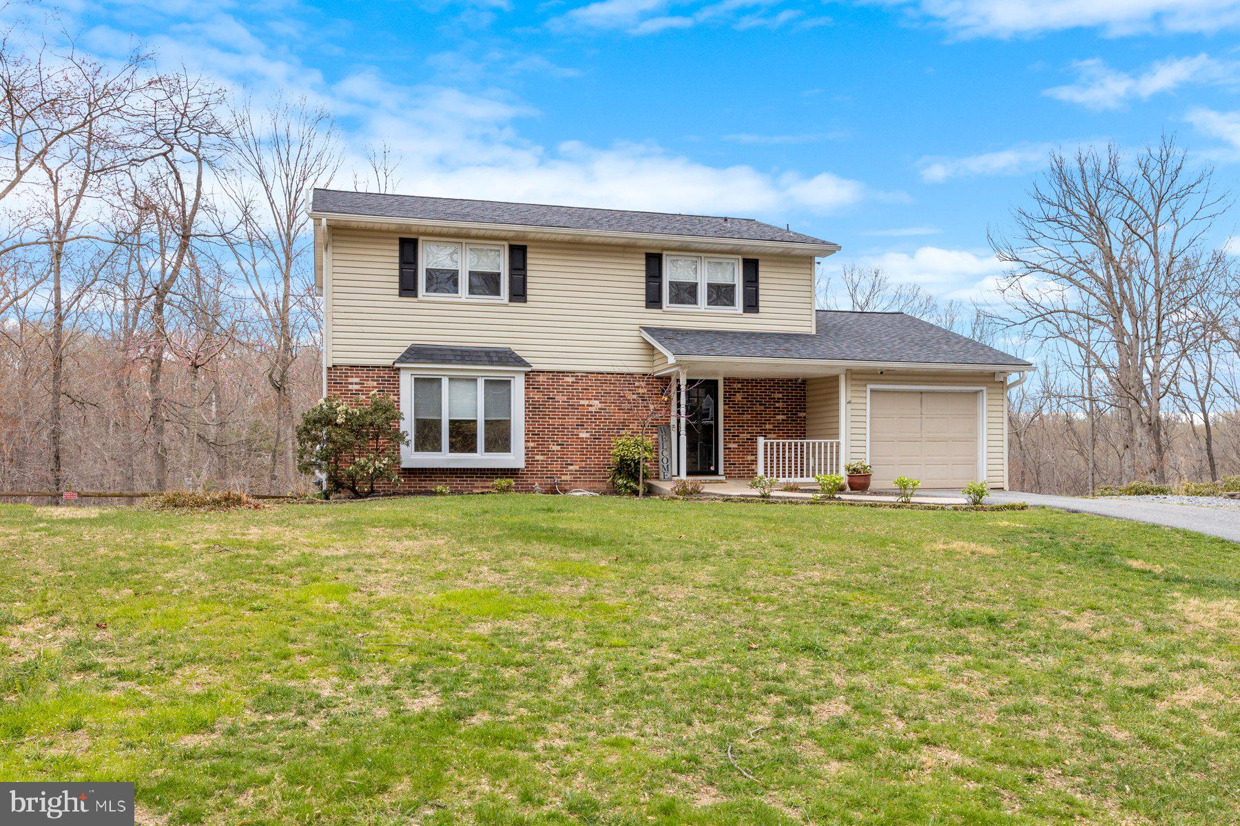 1413 WOODRIDGE LANE