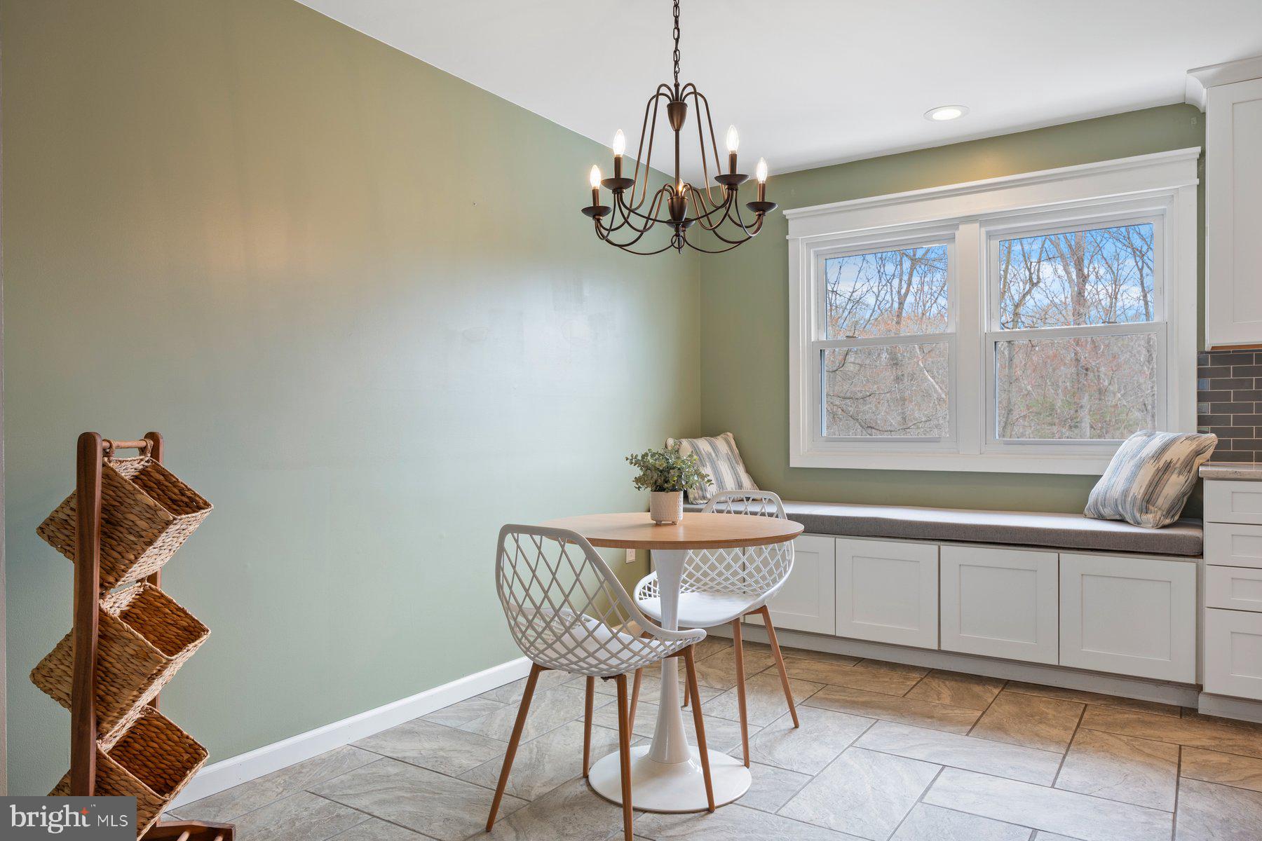 STRAWBRIDGE ESTATES - Residential