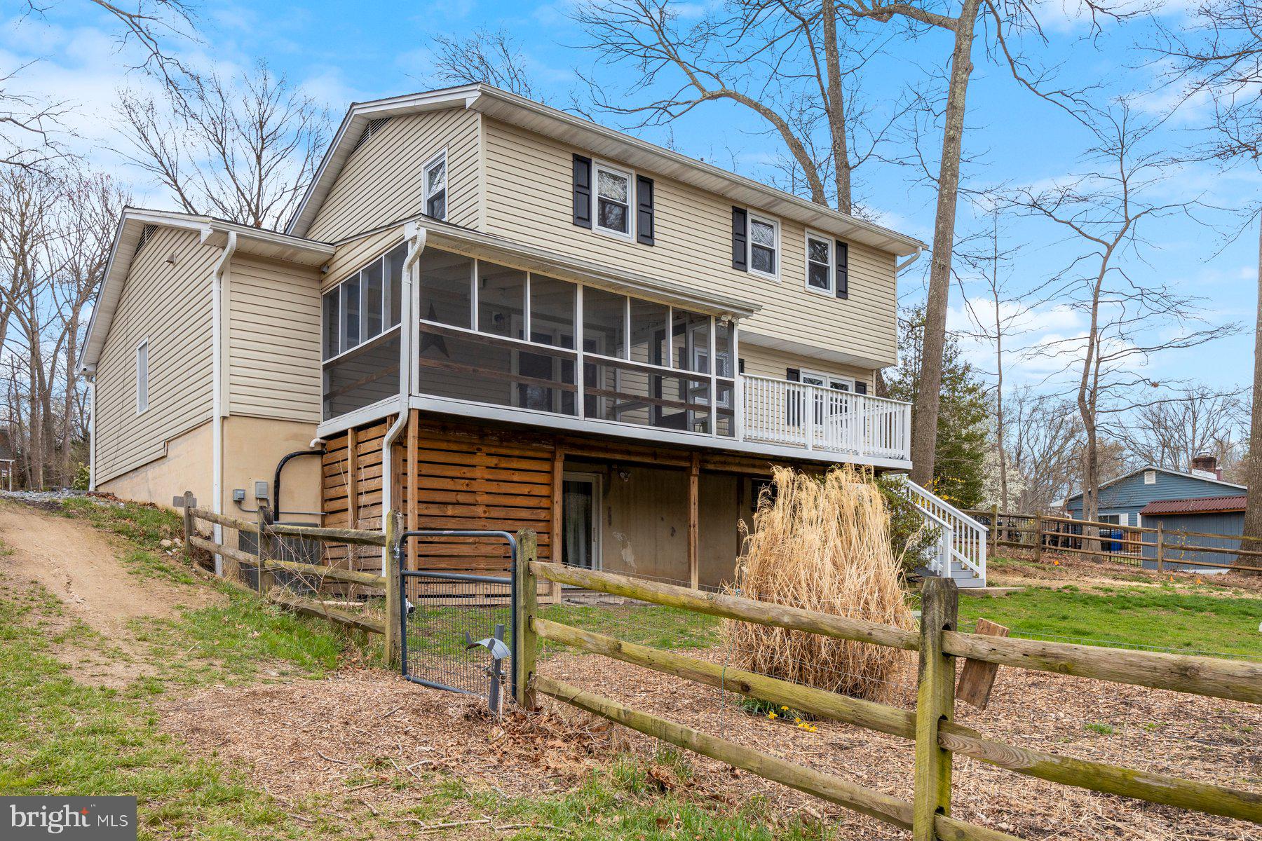 STRAWBRIDGE ESTATES - Residential