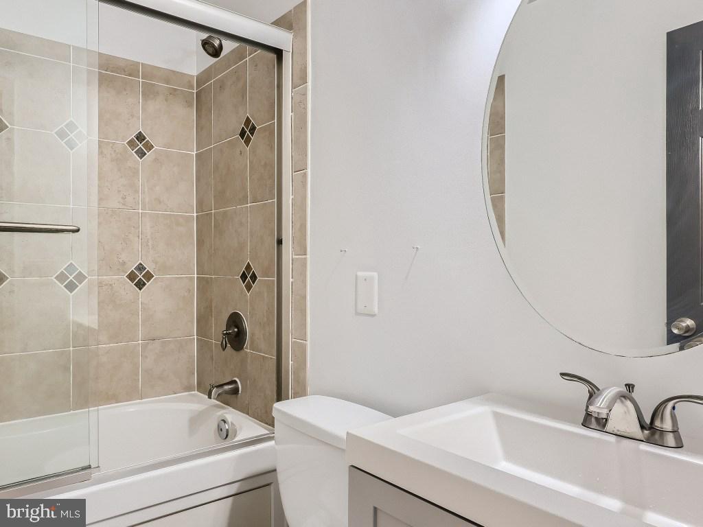 EDGEWOOD MEADOWS - Residential Lease