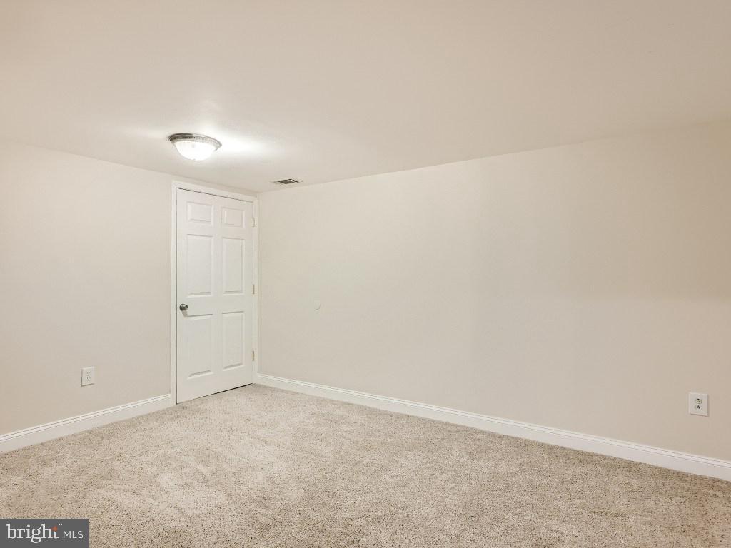 EDGEWOOD MEADOWS - Residential Lease