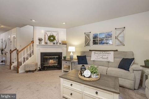Townhouse For Sale - 345 Danbury Lane #345<br/> GLEN MILLS, PA 19342