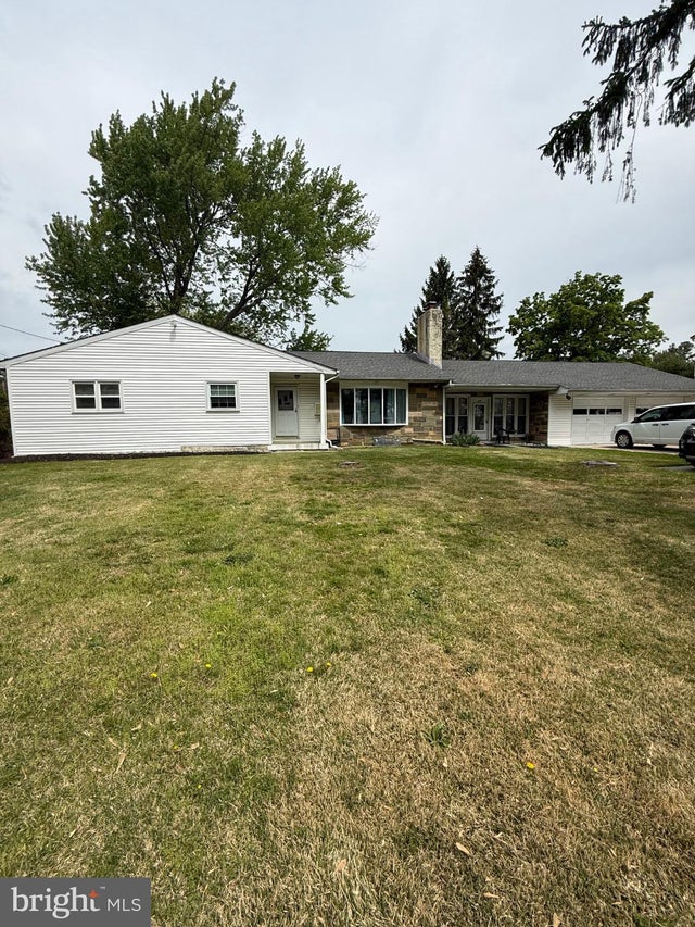 275 GREENTREE ROAD
