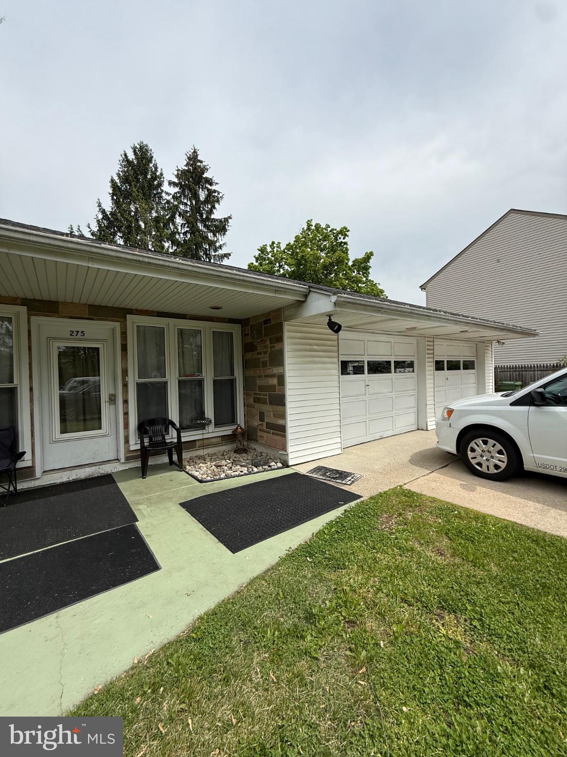 275 GREENTREE ROAD - Photo 3