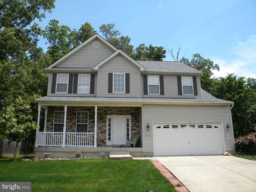 Great Waldorf location and nice 4 bedroom colonial. Conveniently located in the Ashford subdivision and close to good schools and shopping. Plenty of room to spread out. Large island kitchen and family room combo. Also table space in kitchen.