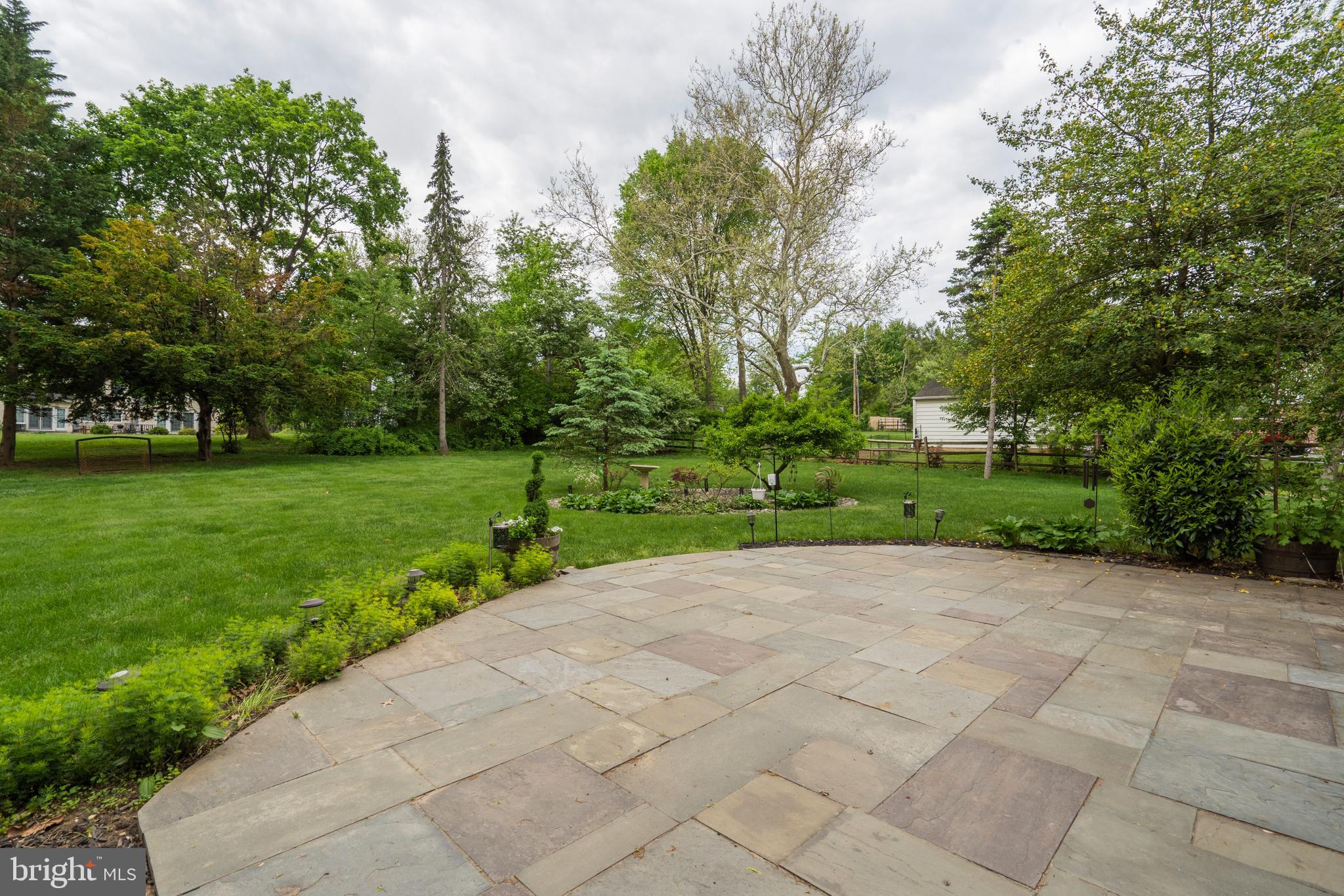 GLENHARDIE - Residential Lease