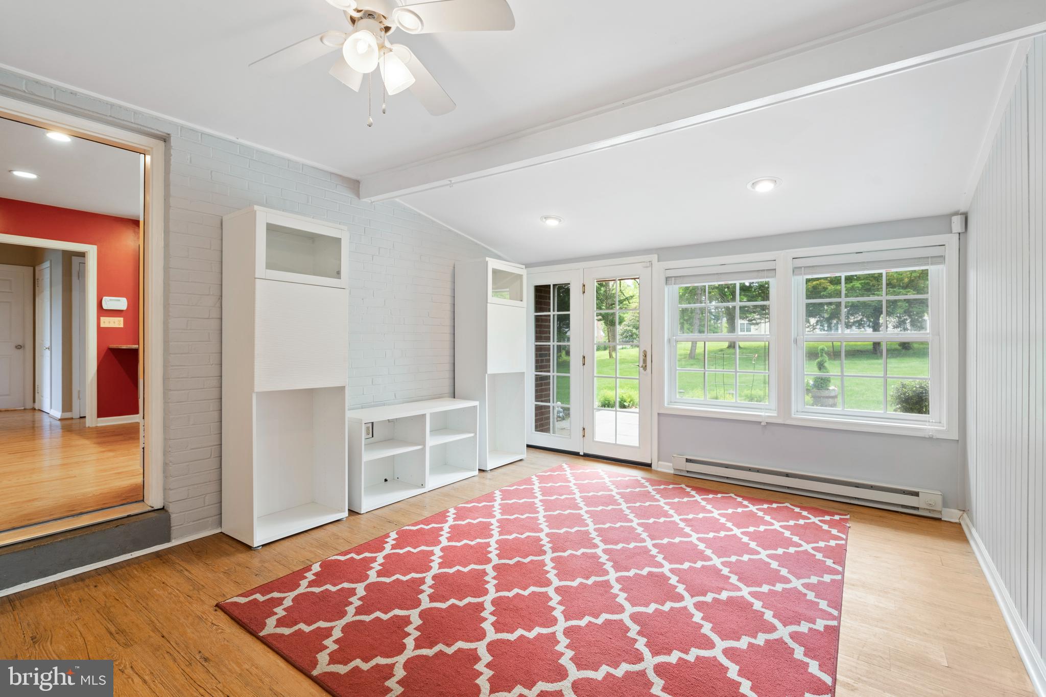 GLENHARDIE - Residential Lease