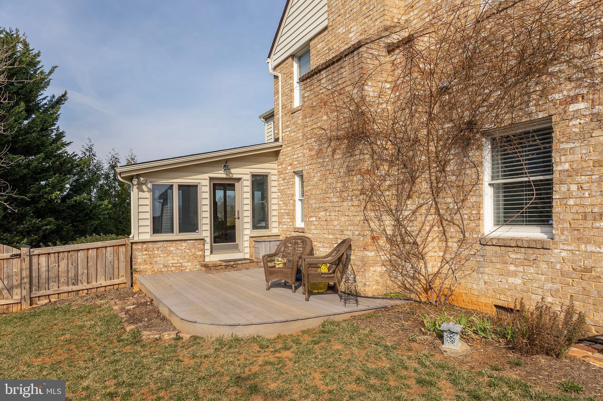 WILLIAMSBURG HEIGHTS - Residential