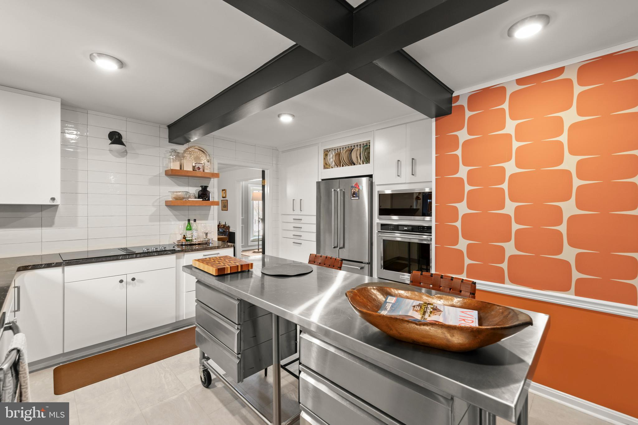 WILLIAMSBURG HEIGHTS - Residential